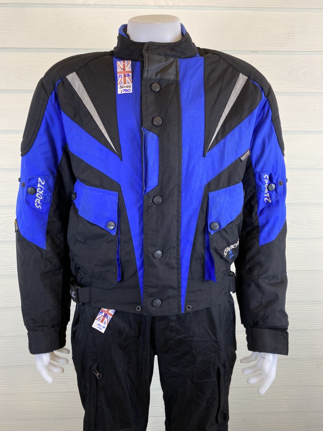 เสื้อขี่มอเตอร์ไซด์( มือสอง) CS 607 : อก 52" ยาว 25"BUFFALO