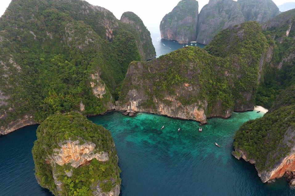 อันดับ 1 ทัวร์เกาะพีพี อ่าวมาหยา อ่าวปิเละ เกาะไข่ เรือสปีดโบ๊ท Phi Phi Island Khai Island - Maya Bay - Pileh Lagoon