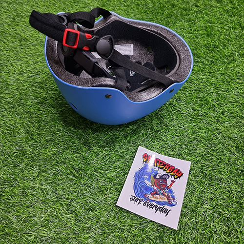 [0101] สนับผู้ใหญ่ หมวกกันน็อค สีเข้าชุด ชมพู ฟ้า มีพลาสติกแข็ง สำหรับกีฬา extreme