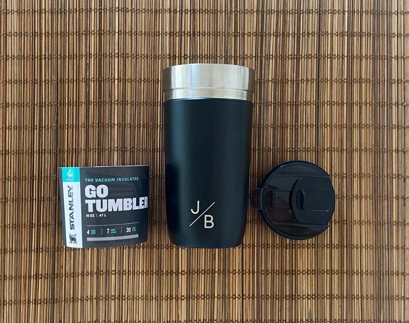 สลักชื่อ สลักข้อความ สลักรูป เลเซอร์ชื่อ เลเซอร์ข้อความ เลเซอร์รูป บนกระบอกน้ำ