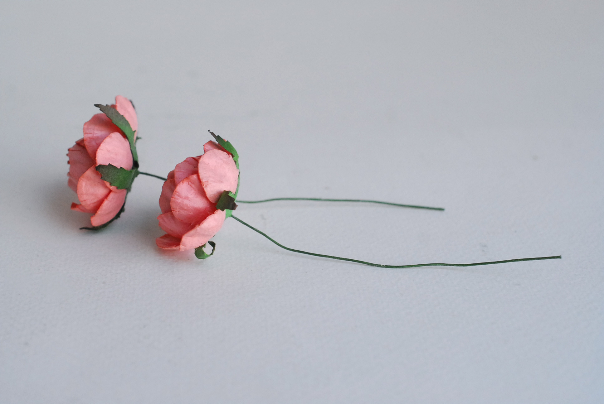 ดอกกุหลาบกระดาษสา peony ดอกไม้กระดาษสาราคาส่ง, ดอกไม้กระดาษ,ดอกไม้ประดิษฐ์ สำหรับตกแต่งของชำร่วย งานแต่งงาน ดอกกุหลาบกลม peony ขนาด 3.5 cm. จำนวน 25 ดอก, สีชมพูหวาน coral Paper Flowers, Peony flowers supplies size 3.5cm./ 25 pieces, handmade flowers. cora