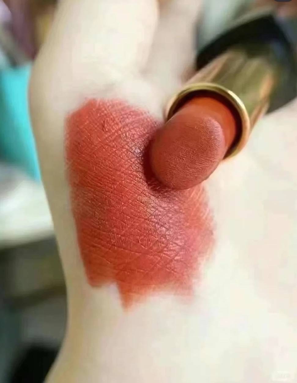 ลิปสติก Estee Lauder Pure Color Envy Sculpting Lipstick 3.5g. # All Decked Out