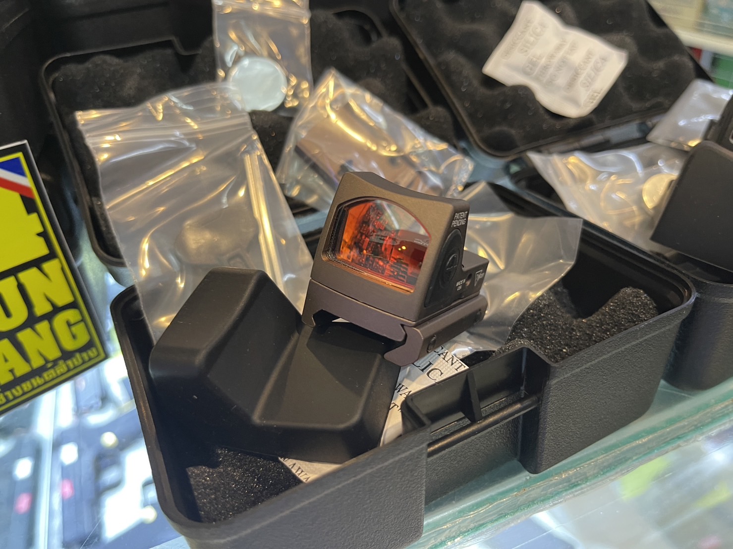 SOTAC : REDDOT TRIJICON RMR กล้องจุดแดง มีขาจับสำหรับปืนสั้น Glcok