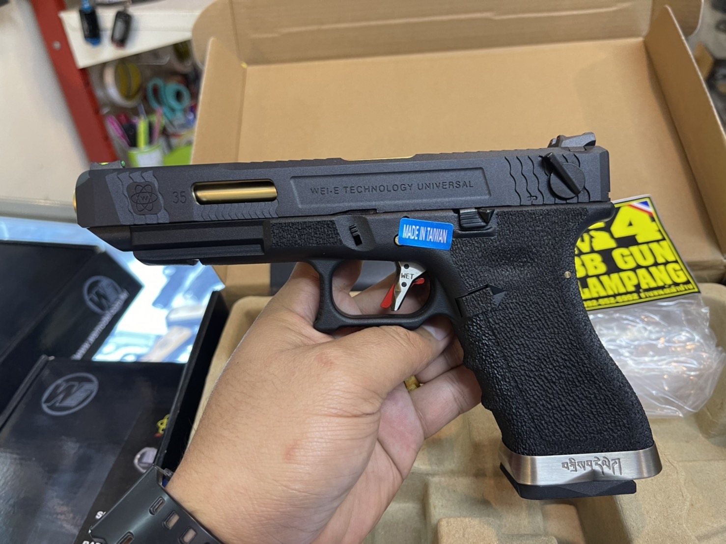 WE - Glock 35 G-Force T1 เฟรมดำ สไลด์ดำ ท่อทอง