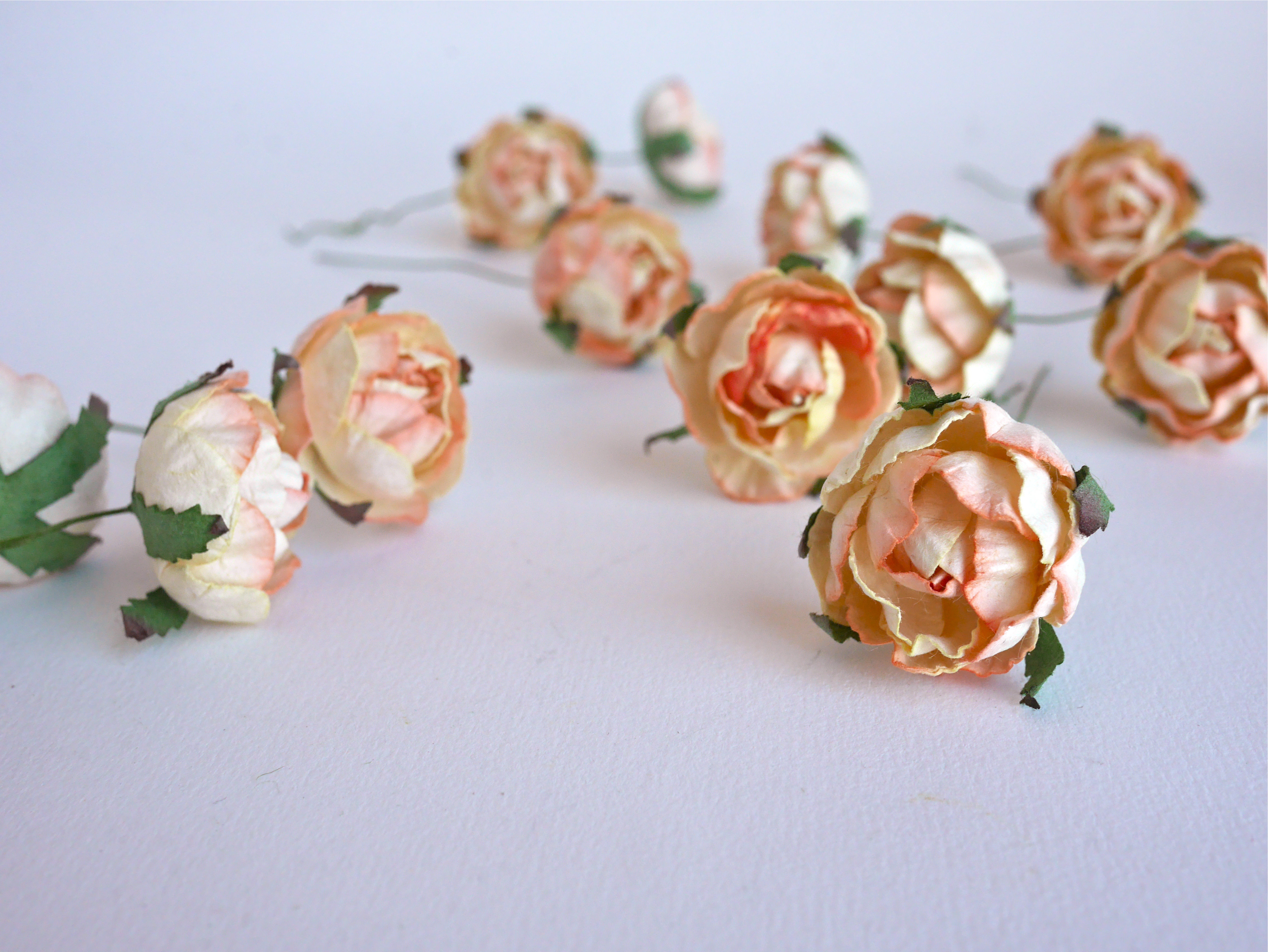 Paper flower, English peony Ranunculus roses 25 pcs., size 3.5 cm., pale peach brush color. สำเนา