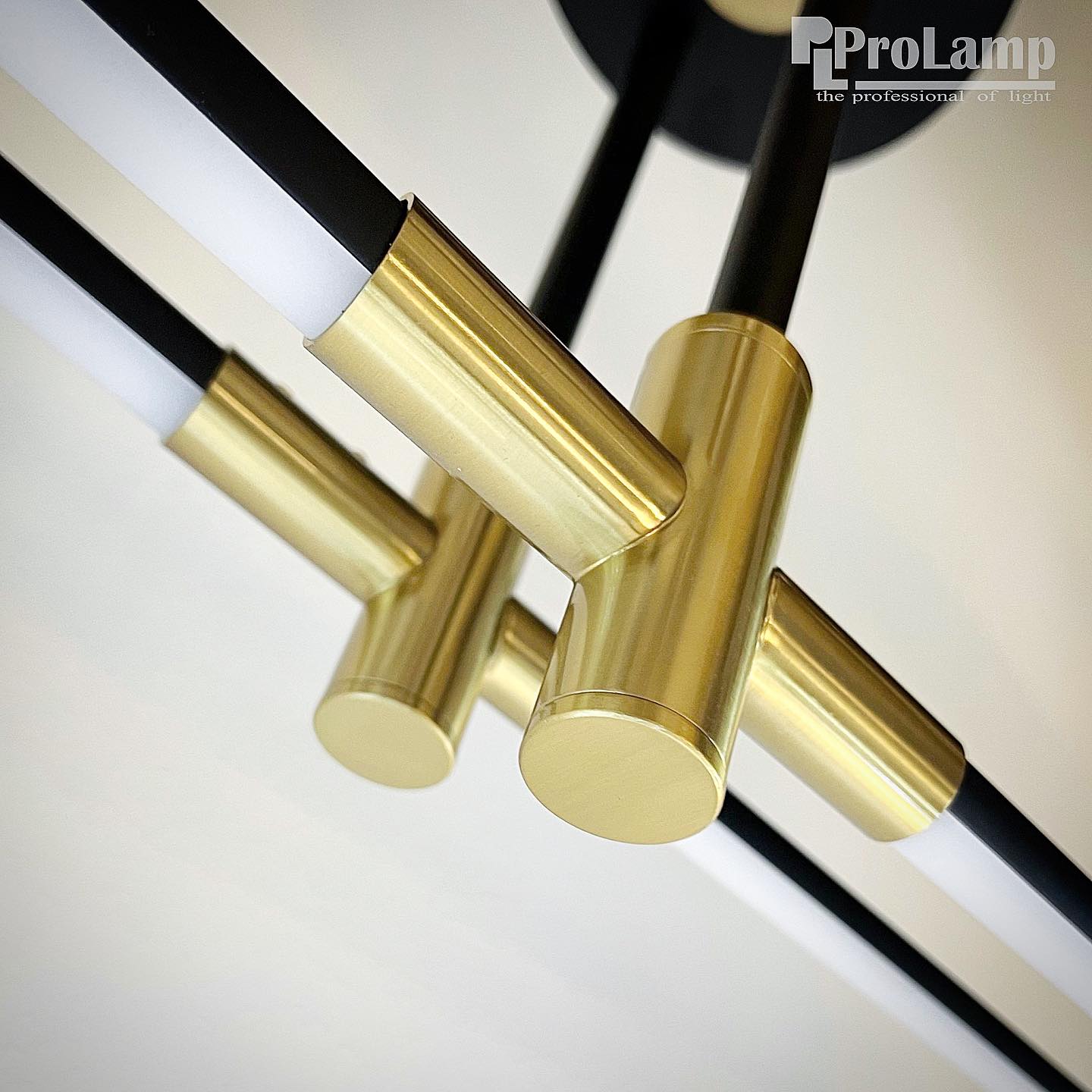 โคมไฟเพดานโมเดิร์น H209/4