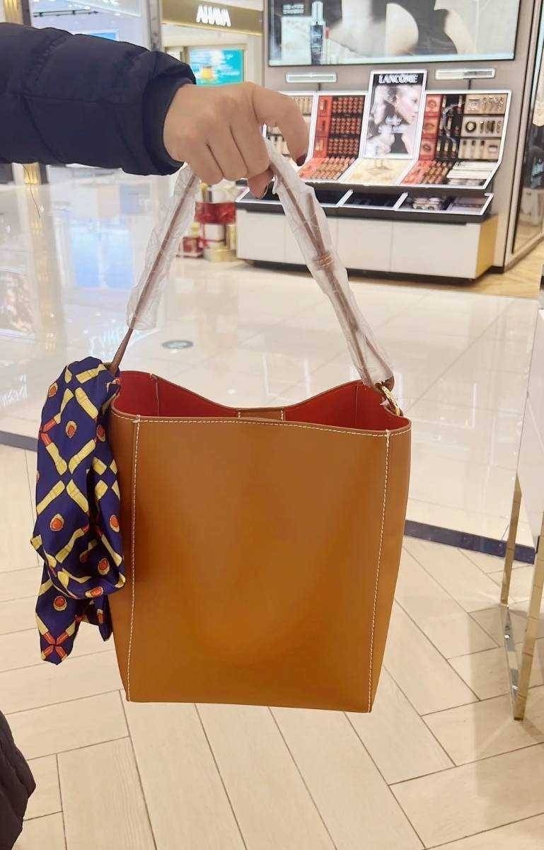 Estee Lauder Tote Bag กระเป๋าสะพายไหล่ พร้อมผ้าผูก