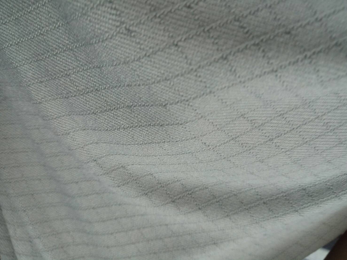 เสื้อโปโลชาย เสื้อโปโลหญิง ลายข้าวหลามตัด สีเทา เอกลักษณ์ที่ไม่เหมือนใคร ลดล้างสต๊อก