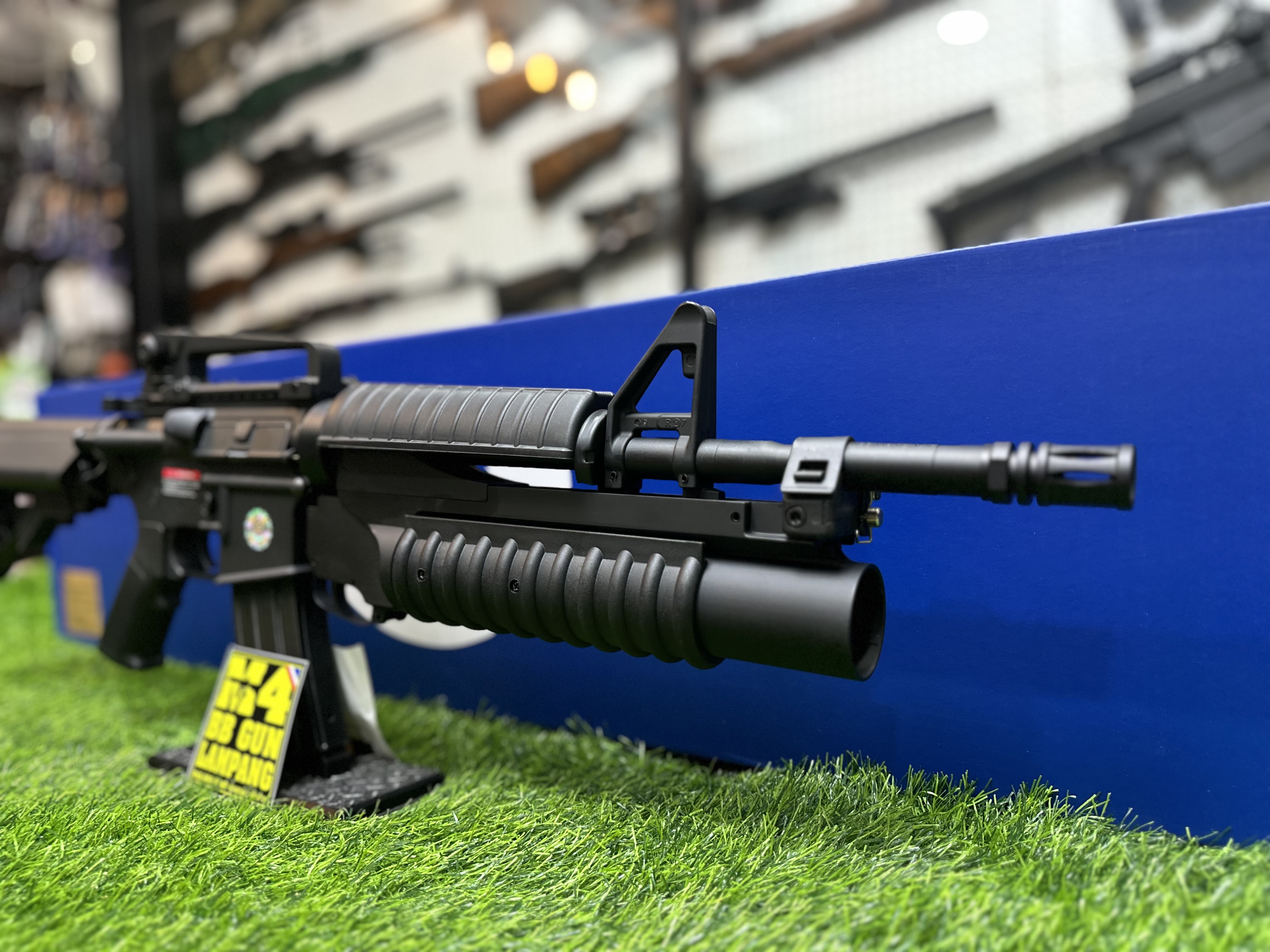 E&CxCybergun 701 S4 M4A1 + M203