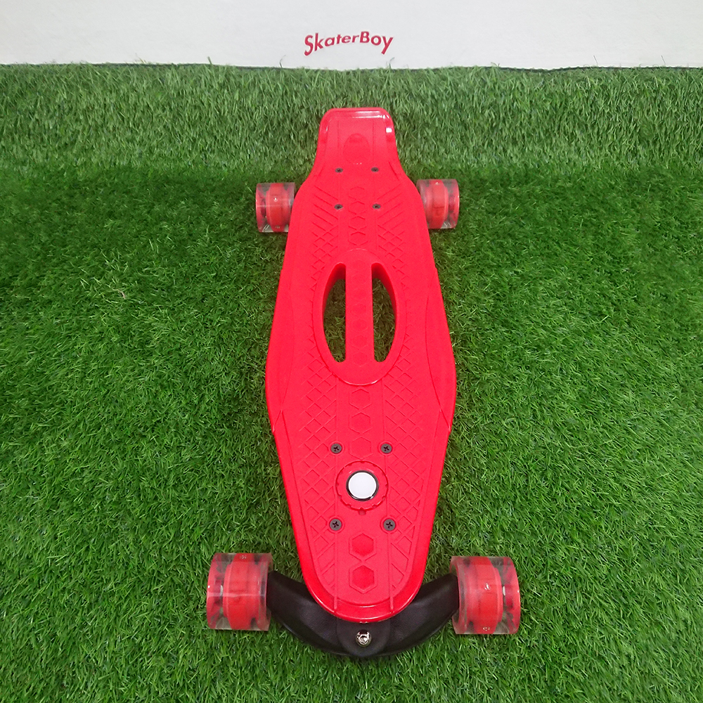 [0201] สเก็ตบอร์ดเด็ก 6ขวบ ไม่มีคว่ำ ฝึกทรงตัว ล้อมีไฟวิบวับ ขนาด 54cm