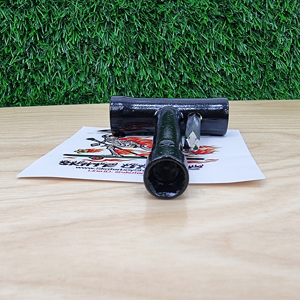 [0320] Skate tool แบบหัวงอได้ ใช้งานสะดวก ขันยึดทรัคไม่เป็นรอย