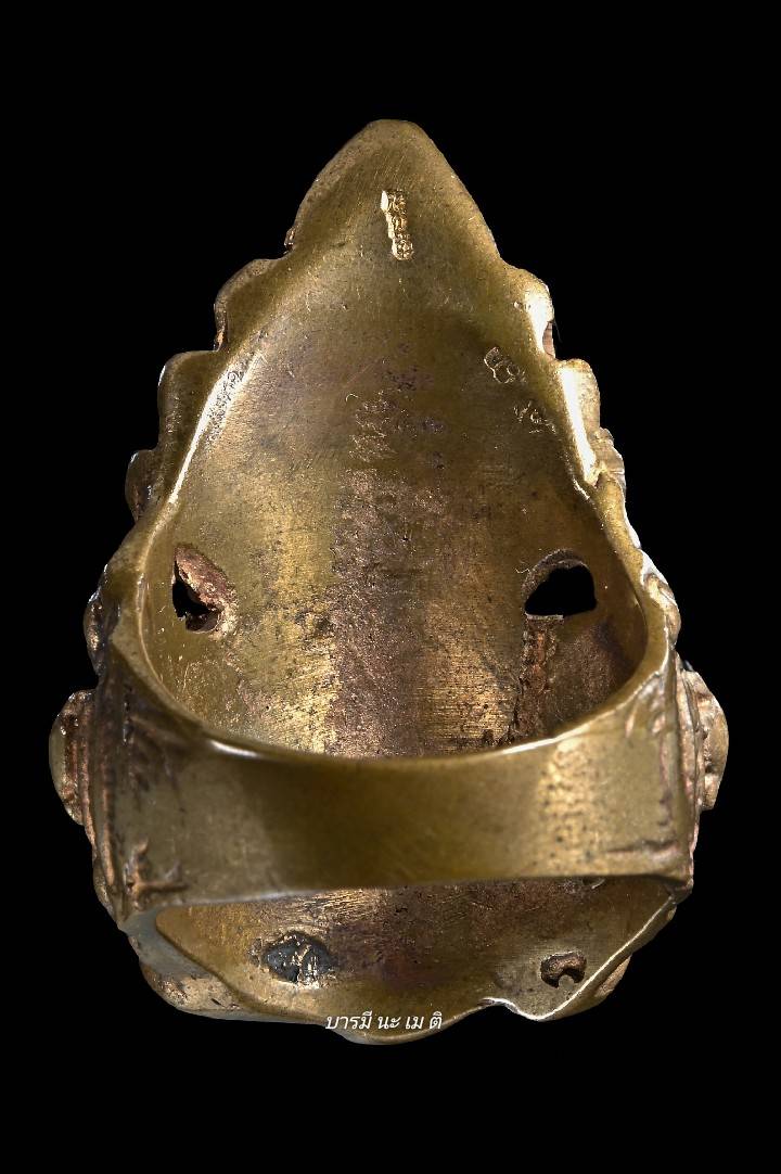 แหวนนารายณ์ ทรงครุฑ เนื้อ : สำริด ( ชนวนพระจอมขวัญ )