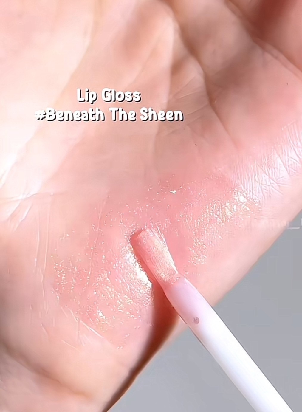 ลิปจุ่ม Estee Lauder Limited Edition Lip Gloss 2.7ml # Beneath The Sheen