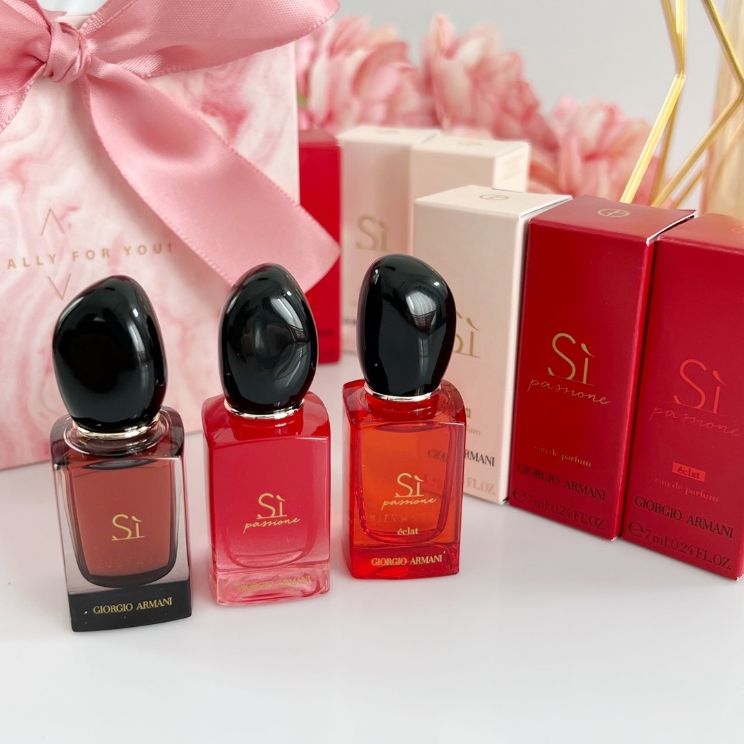 เซ็ทน้ำหอมจิ๋ว Giorgio Armani Si Miniature 3 Pcs. หัวแต้ม