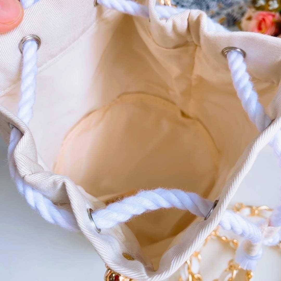 กระเป๋า Dior ทรงขนมจีบ สีครีม