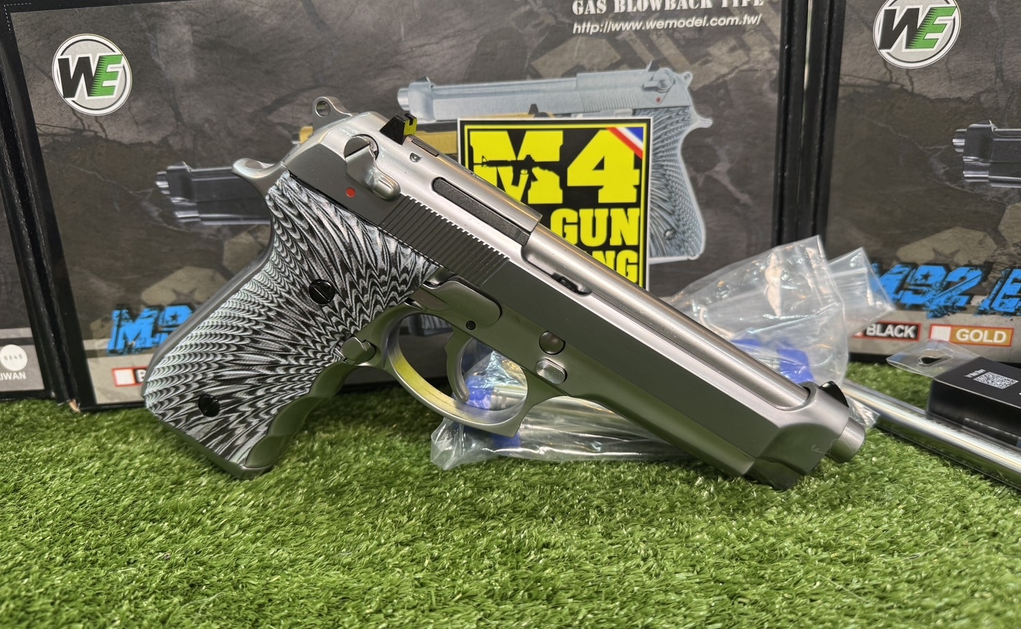 WE M92 EAGLE Full Auto GBB (Silver)