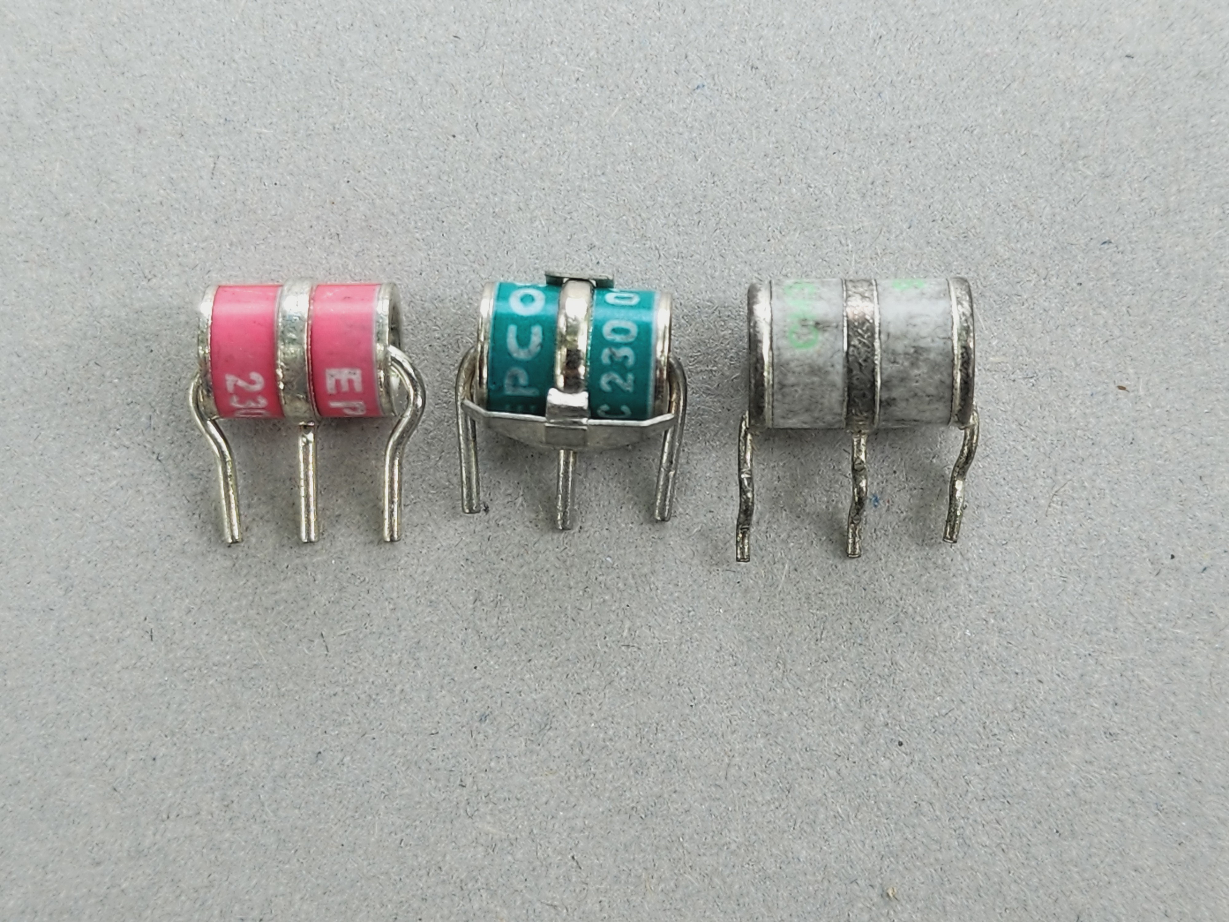 รูป GDT ( Gas Discharge Tube ) กันฟ้าผ่า