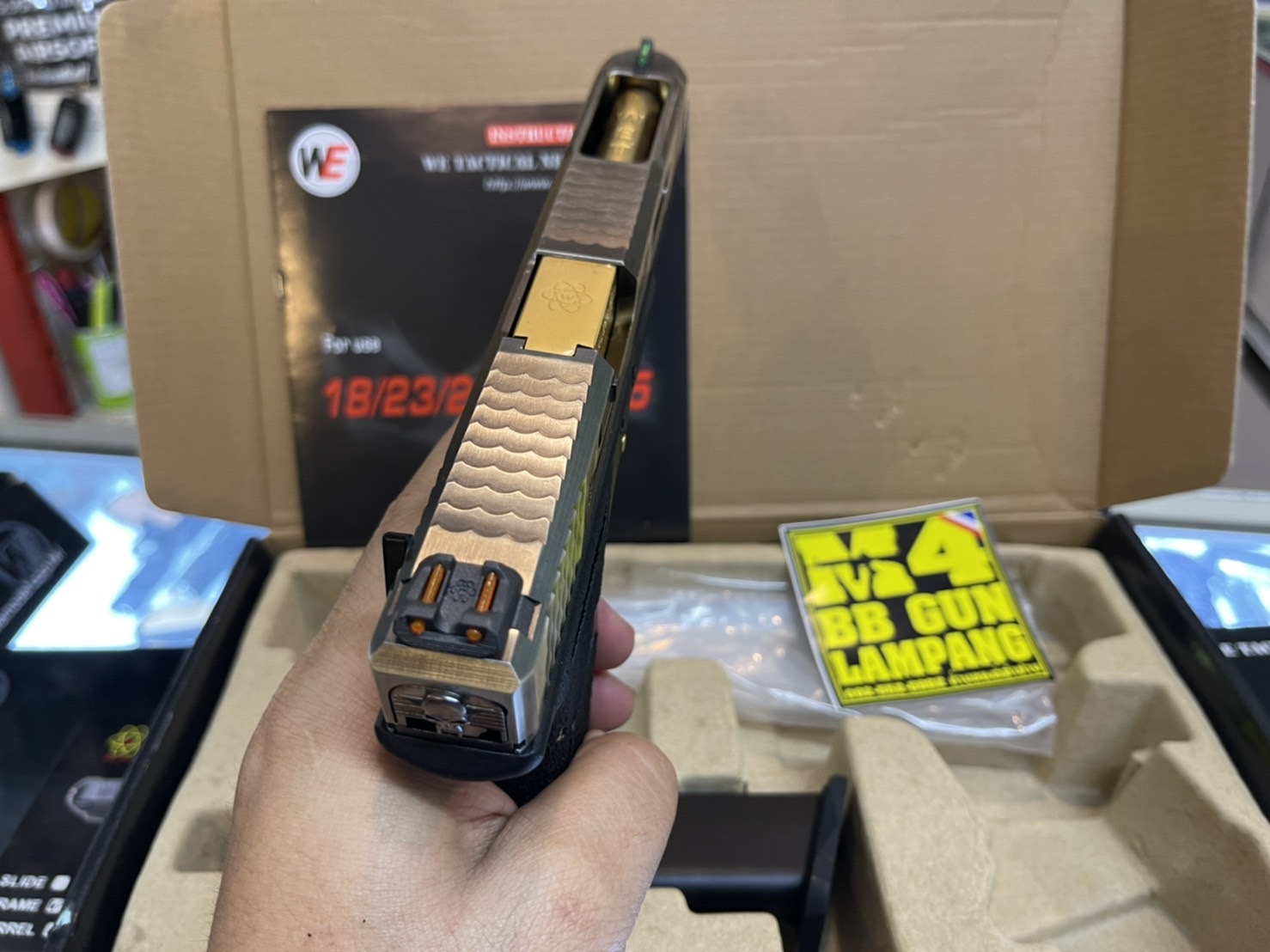 WE - Glock 35 G-Force T1 เฟรมดำ สไลด์เงิน ท่อทอง