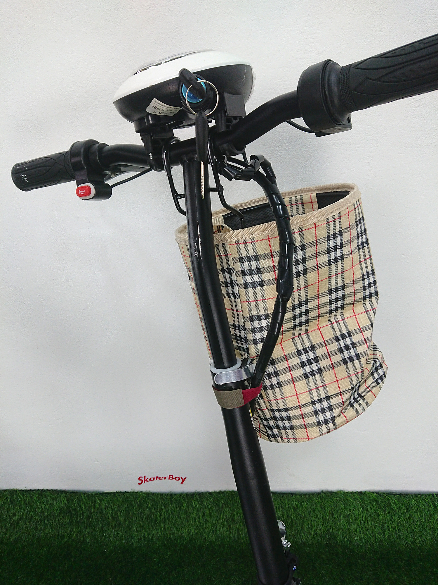 [0601] สกู็ตเตอร์ไฟฟ้า รุ่น Rabbit สำหรับผู้หญิง ล้อ6นิ้ว รับประกัน6เดือน มีอะไหล่เปลี่ยน Electric scooter