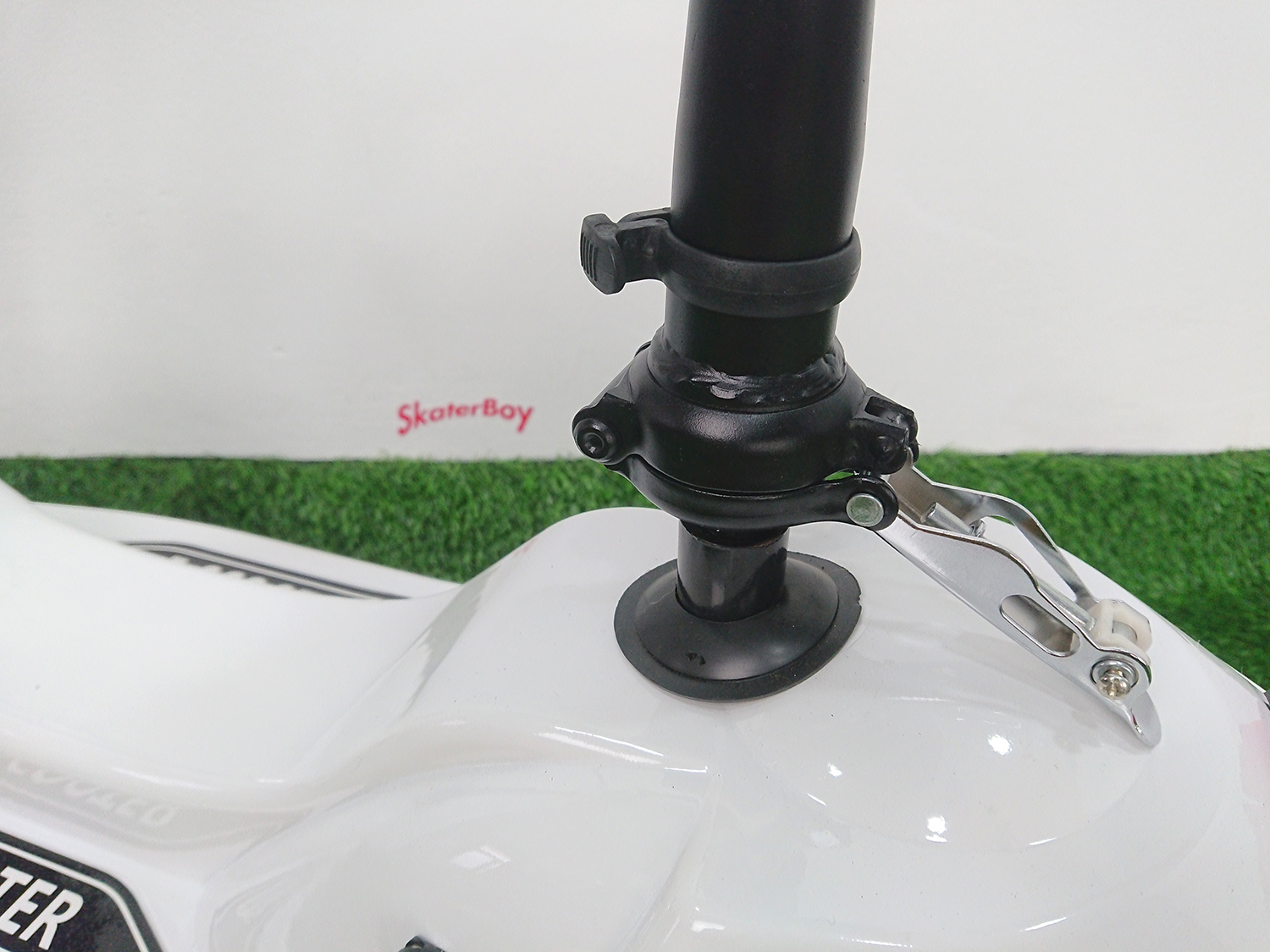 [0601] สกู็ตเตอร์ไฟฟ้า รุ่น Rabbit สำหรับผู้หญิง ล้อ6นิ้ว รับประกัน6เดือน มีอะไหล่เปลี่ยน Electric scooter