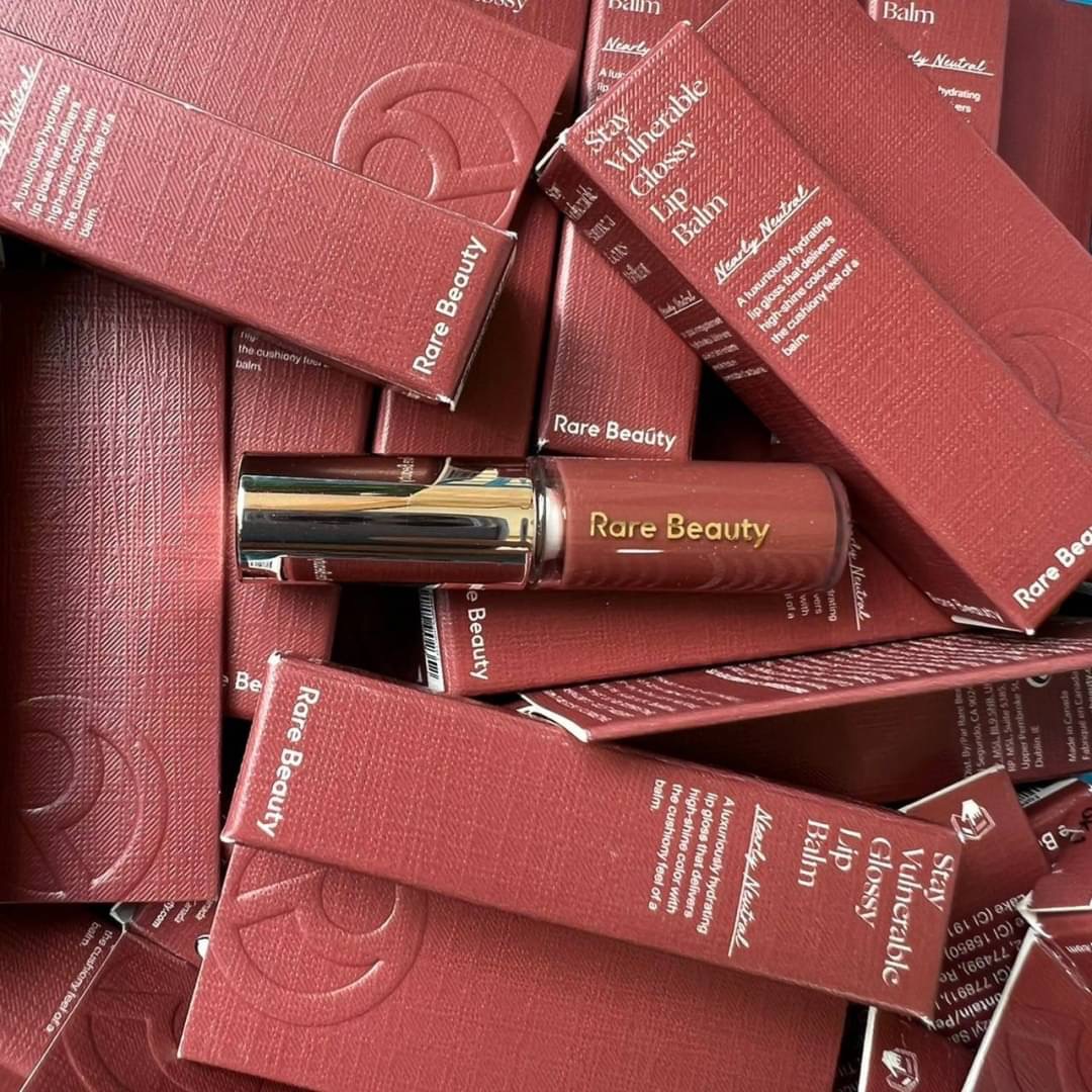 ลิปสติก Rare Beauty Stay Vulnerable Glossy 1.4 ml # Nearly Neutral