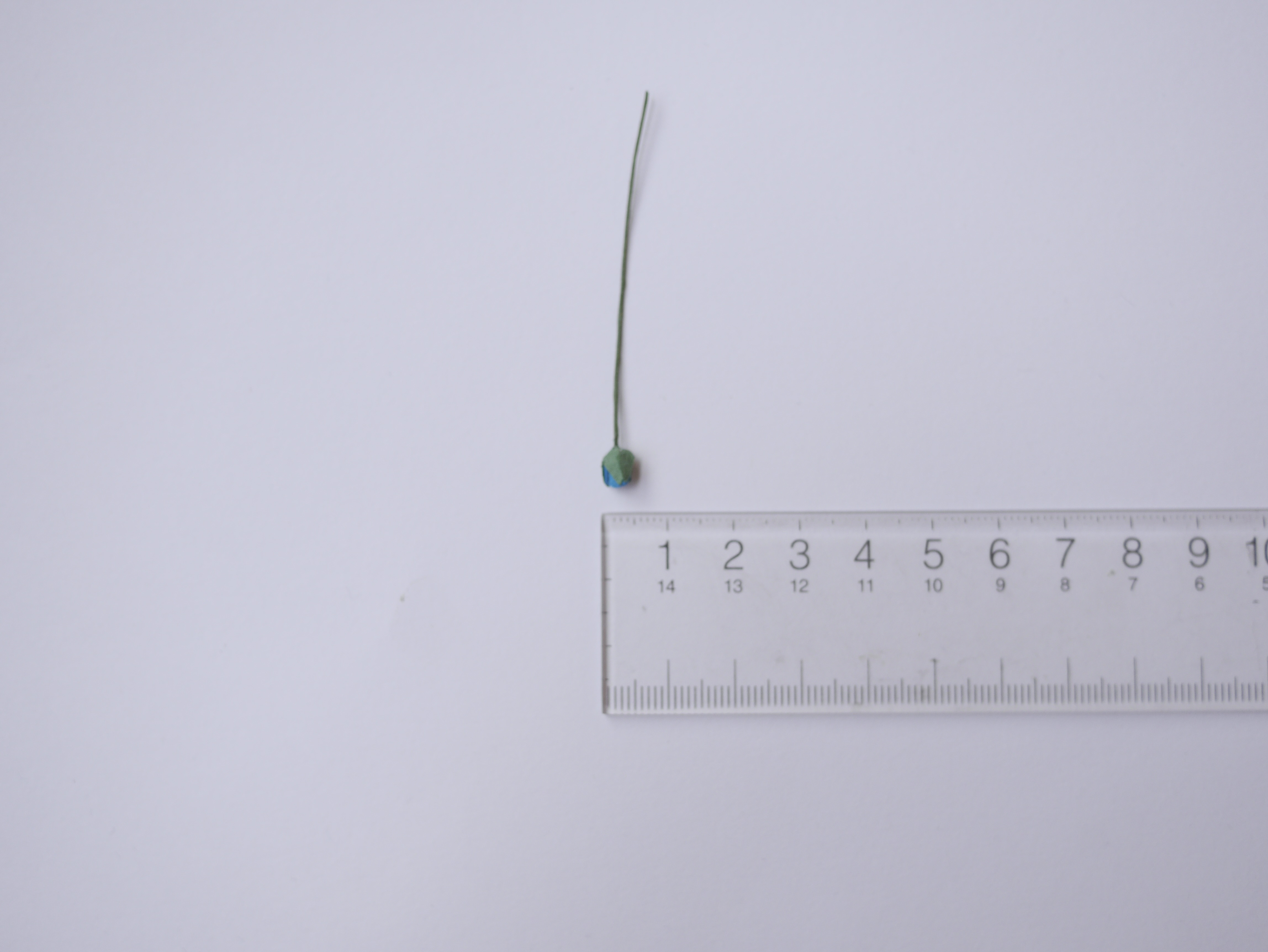 ดอกไม้กระดาษสา ดอกไม้กระดาษสา จตุจักร งานประดิษฐ์ ดอกไม้ทำข้อมือเพื่อนเจ้าสาว แต่งงาน, ดอกกุหลาบตูมจิ๋ว 100 ดอก สีน้ำเงินน้ำทะเล ขนาด 0.3x0.5 cm. paper flowers, budding roses flower 0.5x0.8 cm. 100 pieces. blue aqua color.