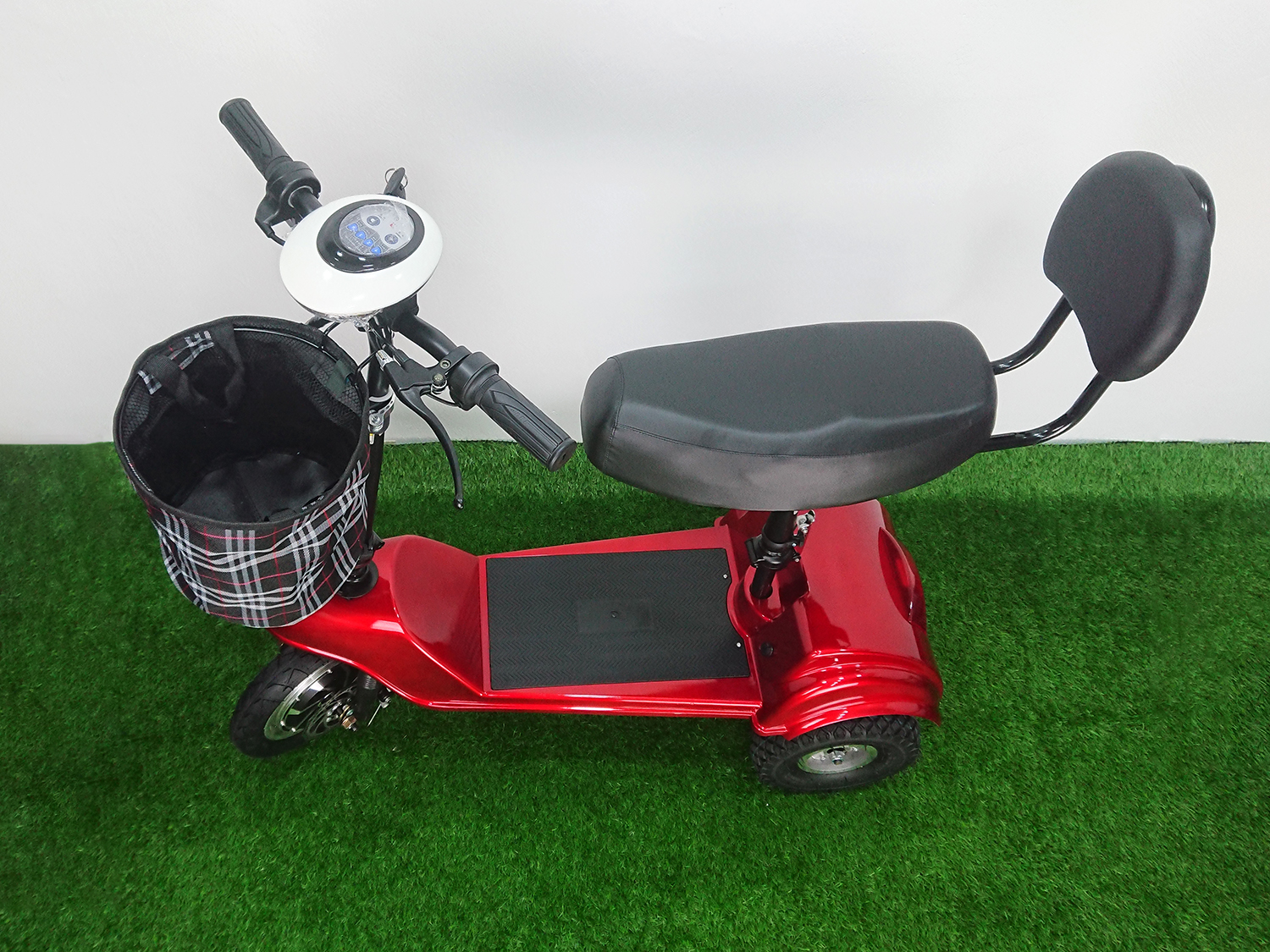 [0601] สกู็ตเตอร์ไฟฟ้า รุ่น Rhino สำหรับผู้สูงอายุ มี3ล้อ ขนาด12นิ้ว รับประกัน6เดือน มีอะไหล่เปลี่ยน Electric scooter