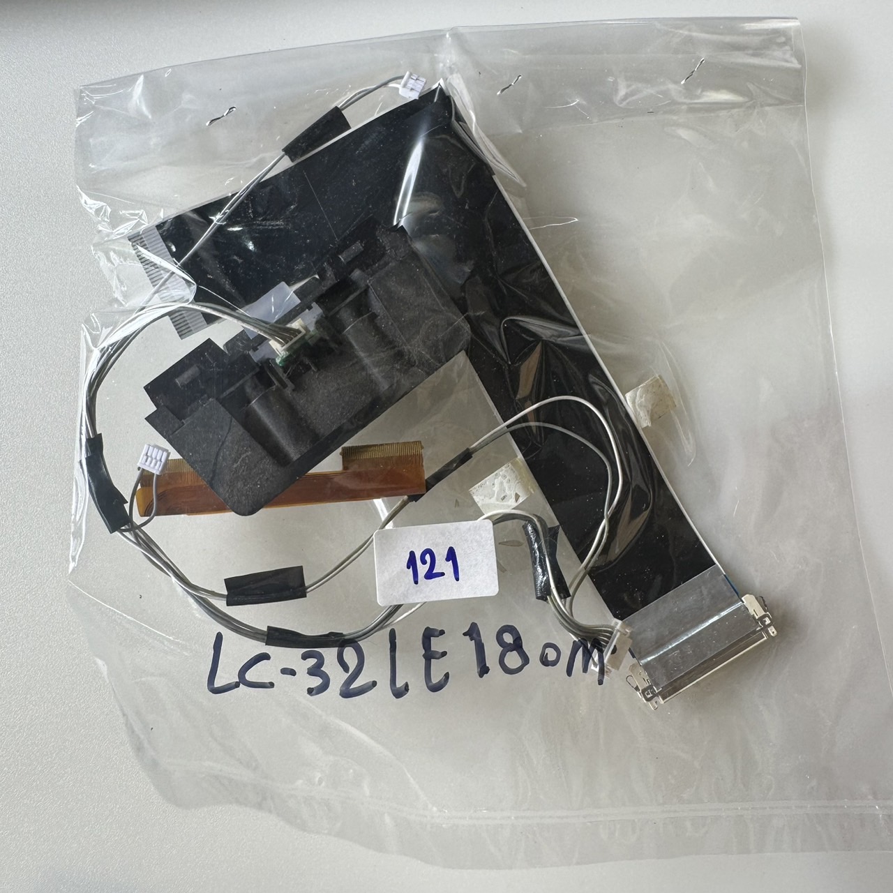 ชุดสายแพร 121 SHARP LC-32LE180M