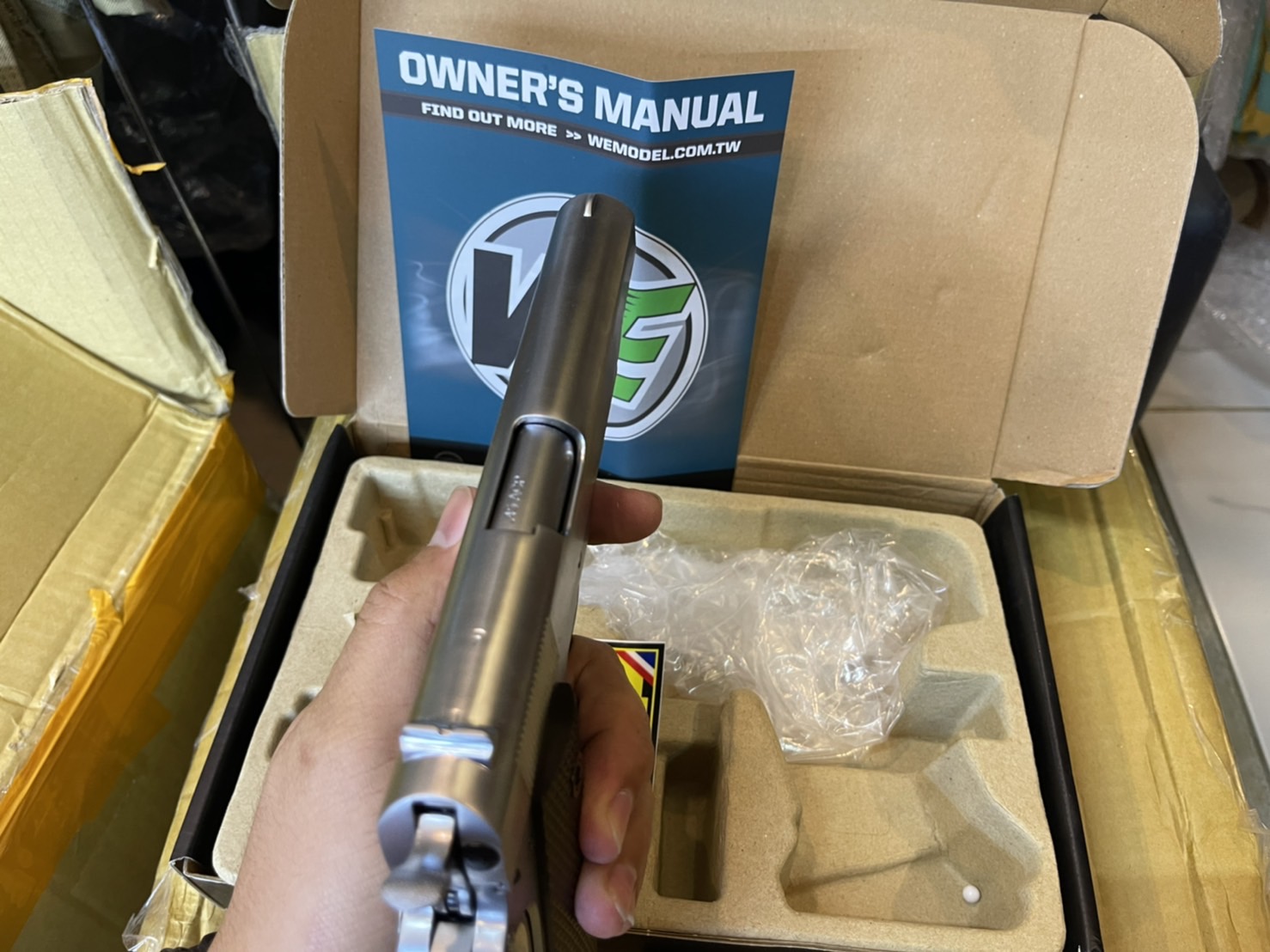 WE - Colt M1911A1 - สีเงินเงา