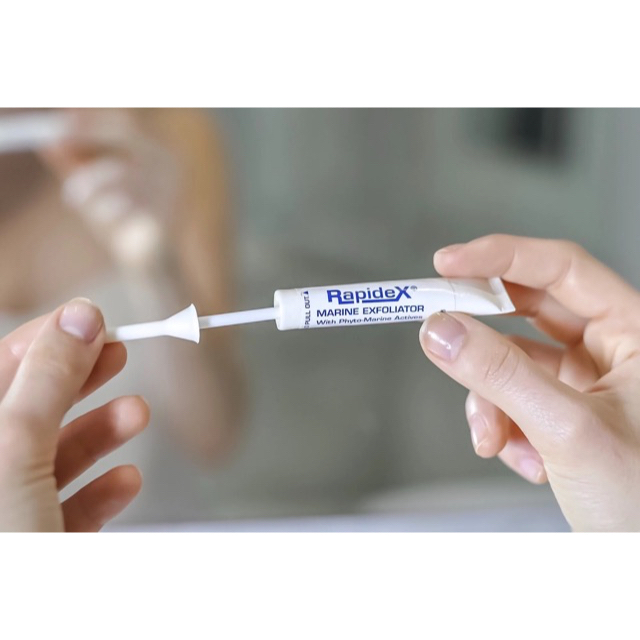 Repechage แบ่งขาย 4 แท่ง (ไม่มีกล่อง) x Repechage Rapidex Marine Exfoliator with Phyto-Marine Actives, 1.5ml/แท่ง 30 กรัม