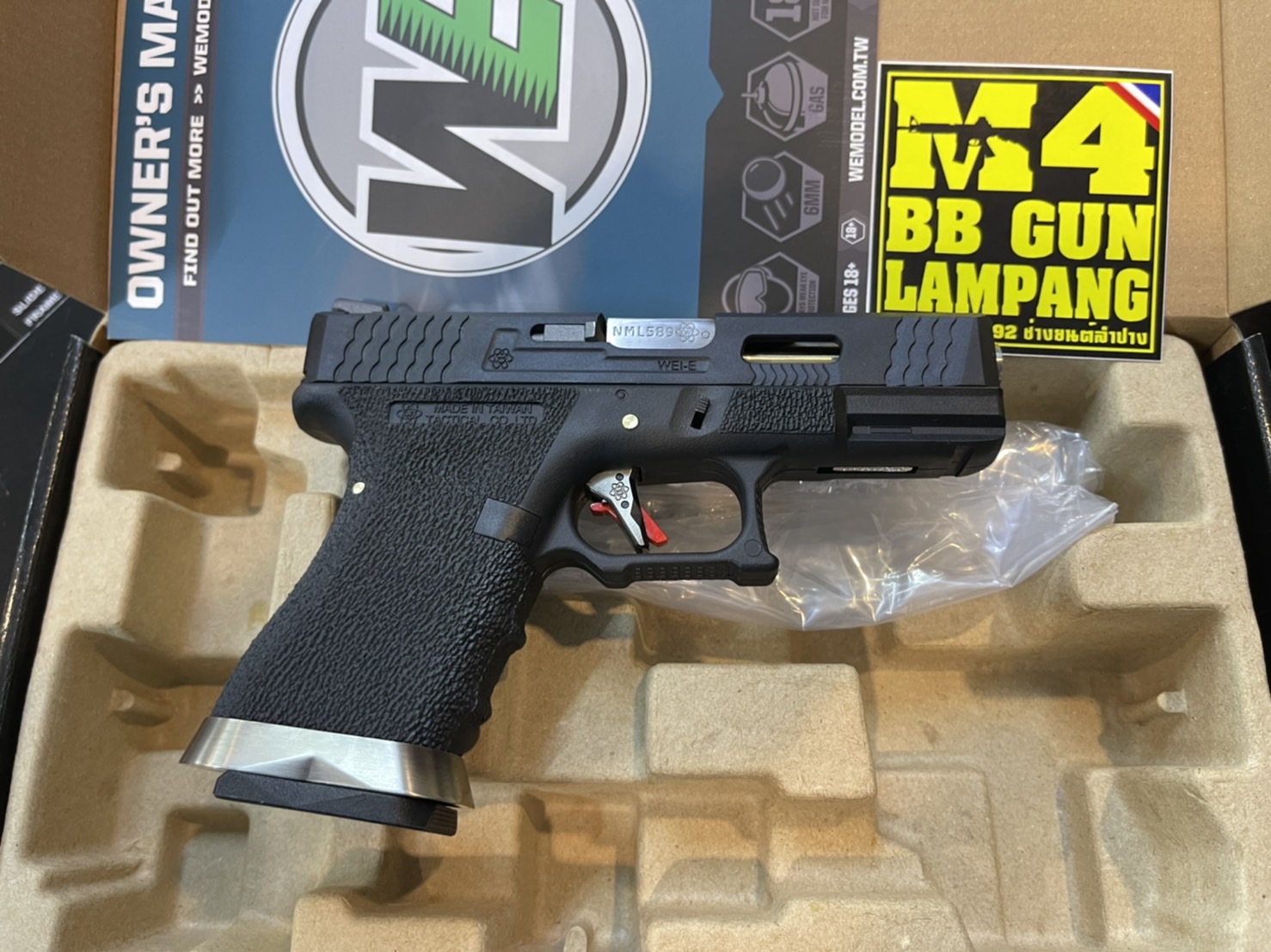WE Glock19 G-Force Custom – เฟรมดำ สไลด์ดำ ลำกล้องเงิน