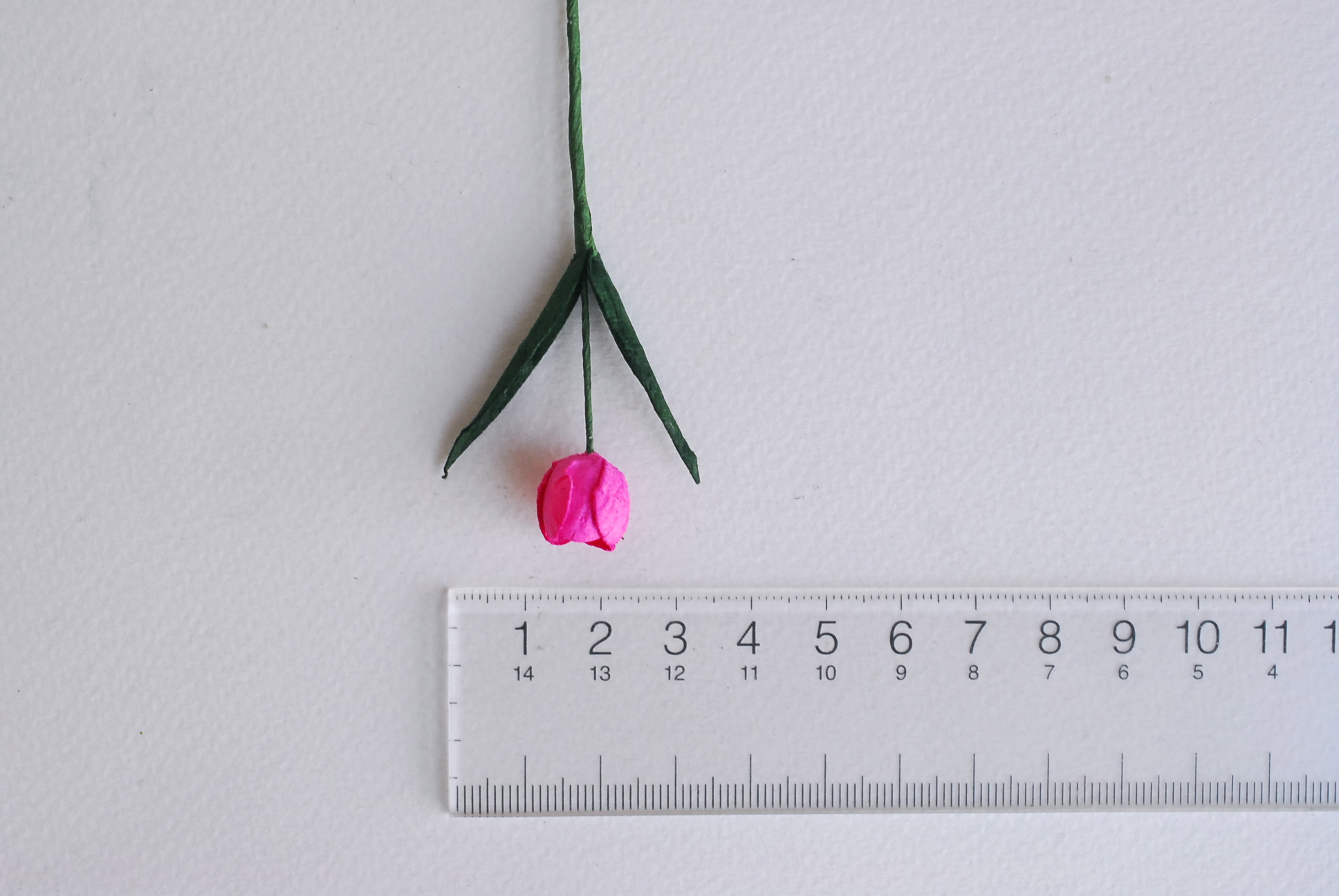 ดอกไม้ประดิษฐ์, ดอกไม้กระดาษสา, ดอกtulips, ดอกทิวลิปส์, ก้านสีเขียว งานประดิษฐ์ตกแต่งของชำร่วย,ทำการ์ดรับเชิญ,ช่อดอกไม้ขนาดเล็ก, ขนาด 1.5 cm. สีชมพูบานเย็น