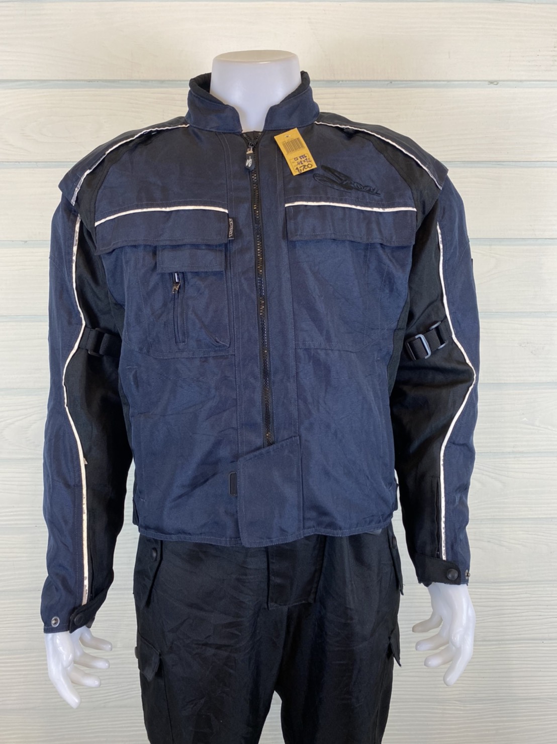 เสื้อขี่มอเตอร์ไซด์( มือสอง) CS 886 : อก 48" ยาว 26"(L) SPOOL