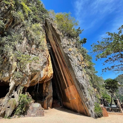 ทัวร์อ่าวพังงา เขาตะปู เกาะเจมส์บอนด์ เกาะห้อง เกาะพนัก เกาะนาแก โดยเรือใหญ่ James Bond Island by Big Boat Hong Island Panak Island Nakae Island