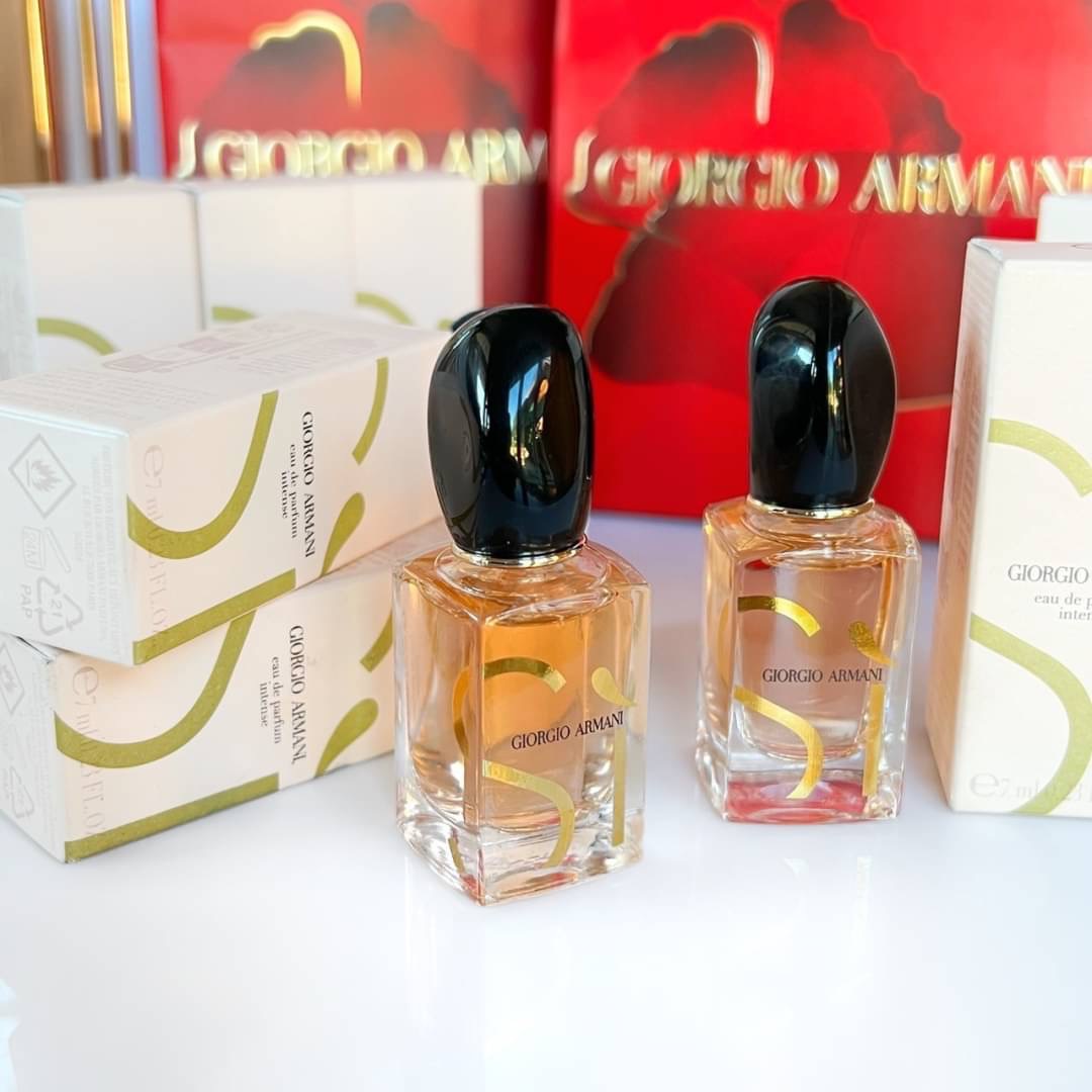 เซ็ทน้ำหอมจิ๋ว Giorgio Armani Si EDP Intense Perfume & Lip Miniature Set