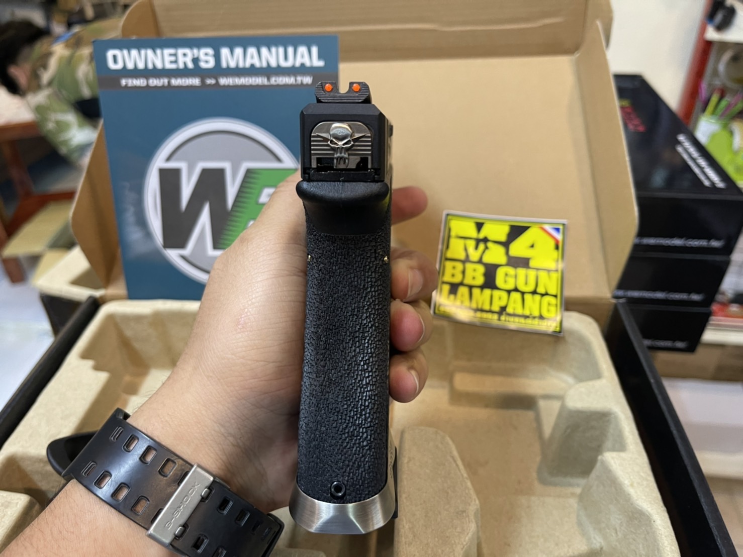 WE - Glock 34 G-Force T1 เฟรมดำ สไลด์ดำ ท่อทอง