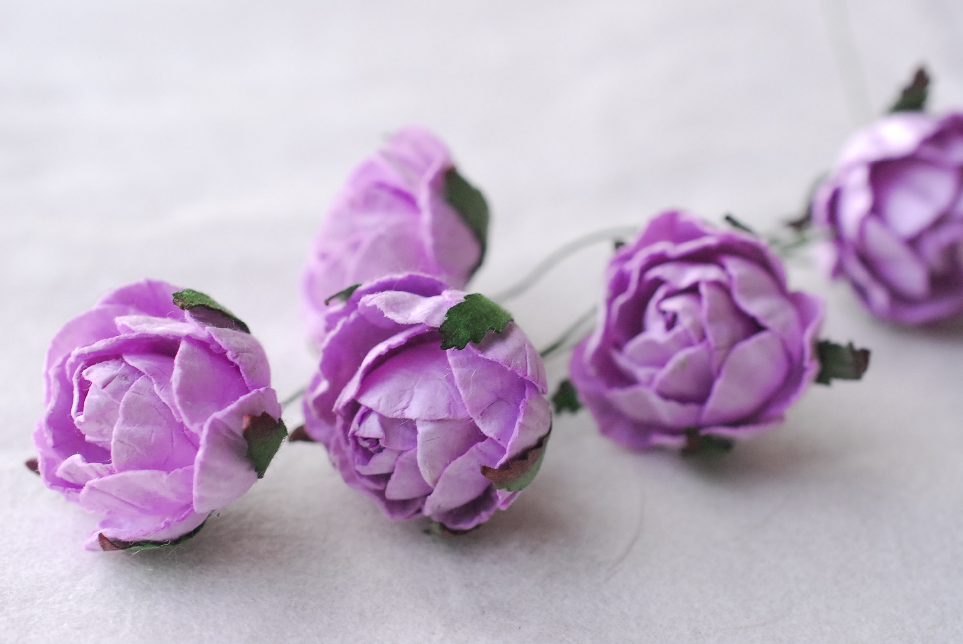 ดอกไม้กระดาษสา, ดอกไม้ตกแต่ง, ของชำร่วย, Paper flower, English peony Ranunculus roses 25 pcs., size 3.5 cm., pale peach brush color.