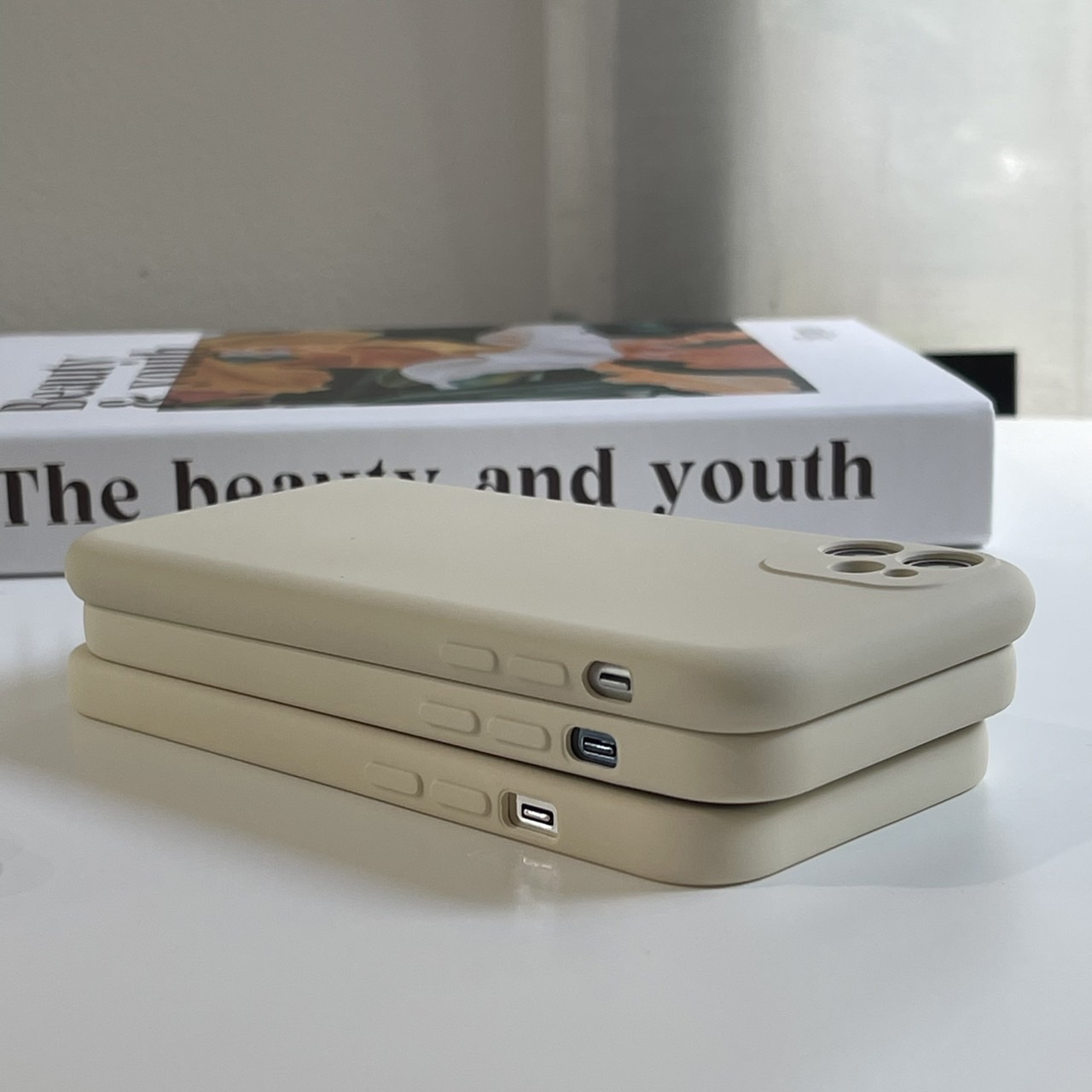 Curve With Camera (ทรงมน)