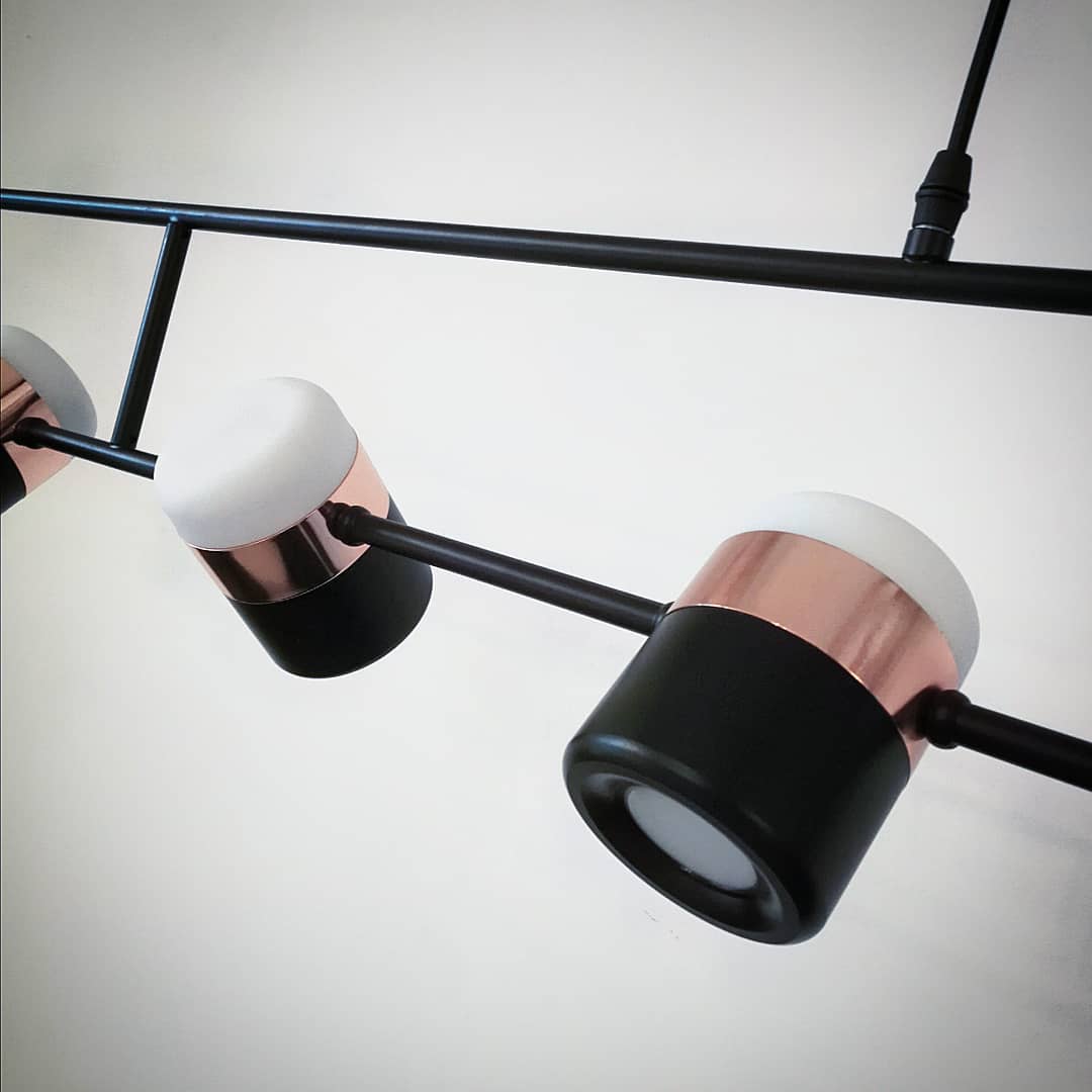 โคมไฟแขวน X1017/6 เส้นเรียบสวย หลอดปรับแสงได้ 6 ดวง