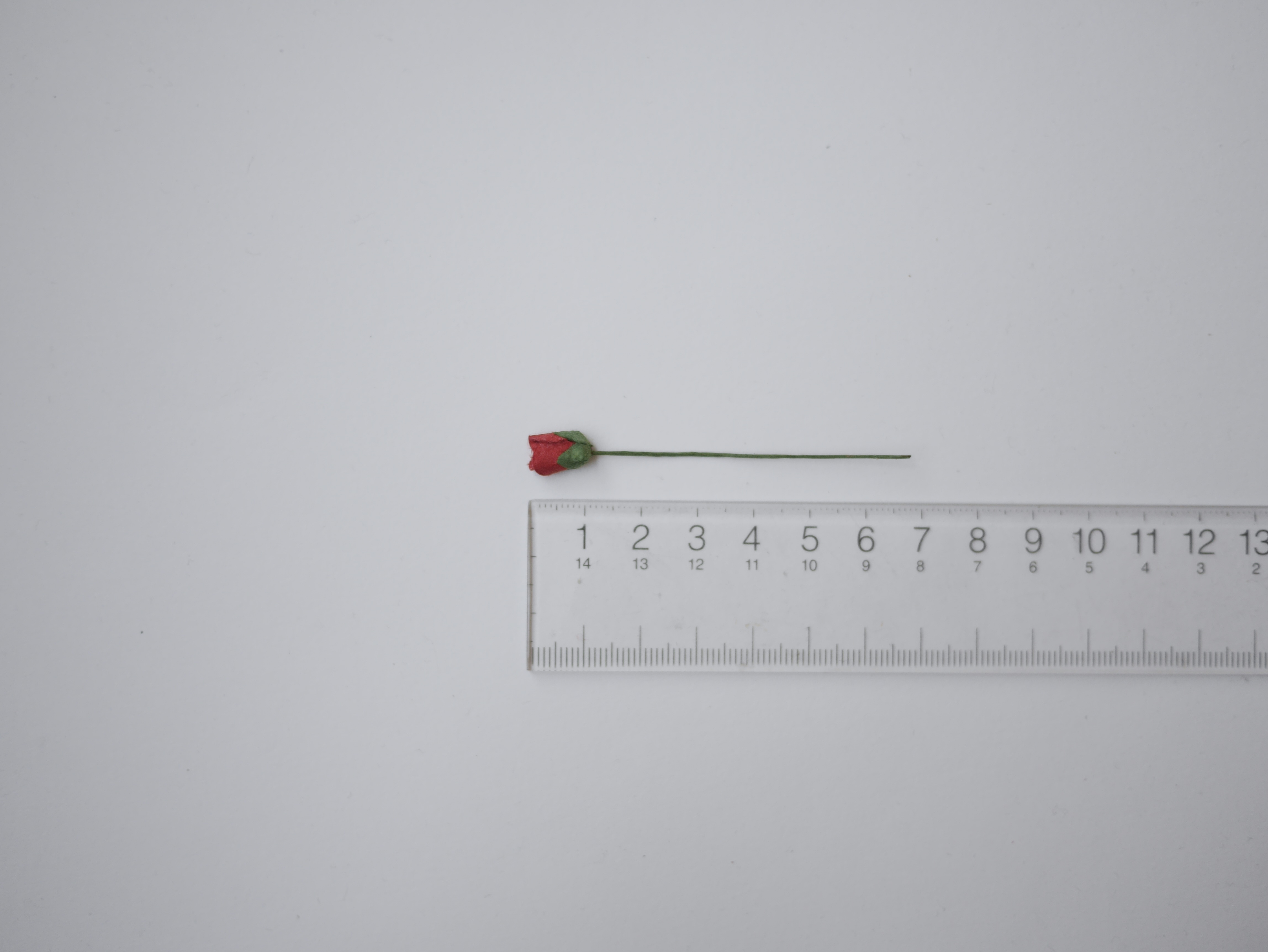 ดอกไม้กระดาษสา ดอกไม้กระดาษสา จตุจักร งานประดิษฐ์ ดอกไม้ทำข้อมือเพื่อนเจ้าสาว แต่งงาน, ดอกกุหลาบตูม 50 ดอก สีครีมแดง ขนาด 0.8x1.5 cm. paper flowers, budding roses flower 0.8 x1.5 cm. 50 pieces. red color