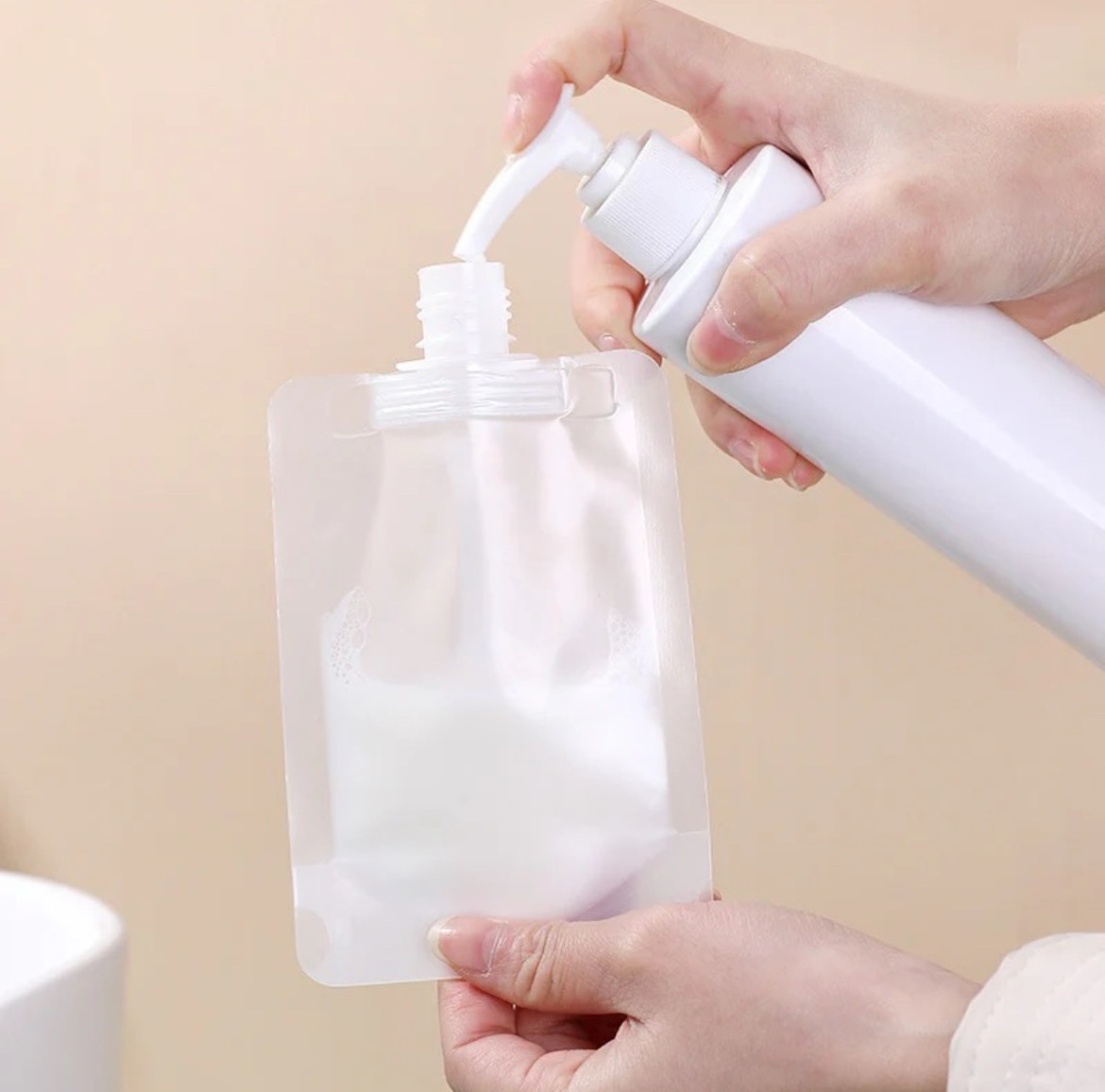 ถุงรีฟิลสีขุ่นฝาป็อกแป็ก ขนาด 100 ml (แพ็คละ 20 ชิ้น) รหัสสินค้า: 007418