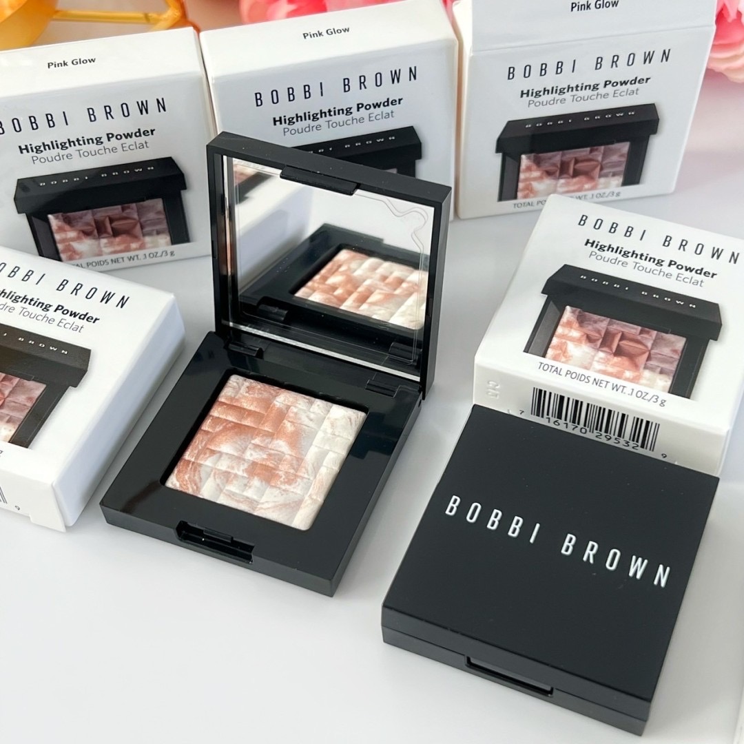 ไฮไลท์ Bobbi Brown Highlighting Powder Mini 3g. # Pink Glow