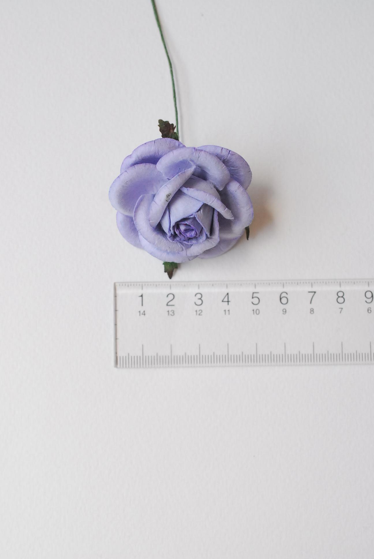 ดอกไม้กระดาษสาราคาส่ง, ดอกกุหลาบกระดาษสา ดอกไม้ประดิษฐ์ ตกแต่งงานแต่งงาน ขนา่ด 4.5 cm., สำหรับของชำร่วย, งานแต่งงาน, ดอกไม้ทำข้อมือเจ้าสาว สีม่วงอ่อนตุ่น Paper flower,20 Pieces mulberry rose, 4.5 cm. periwinkle color.