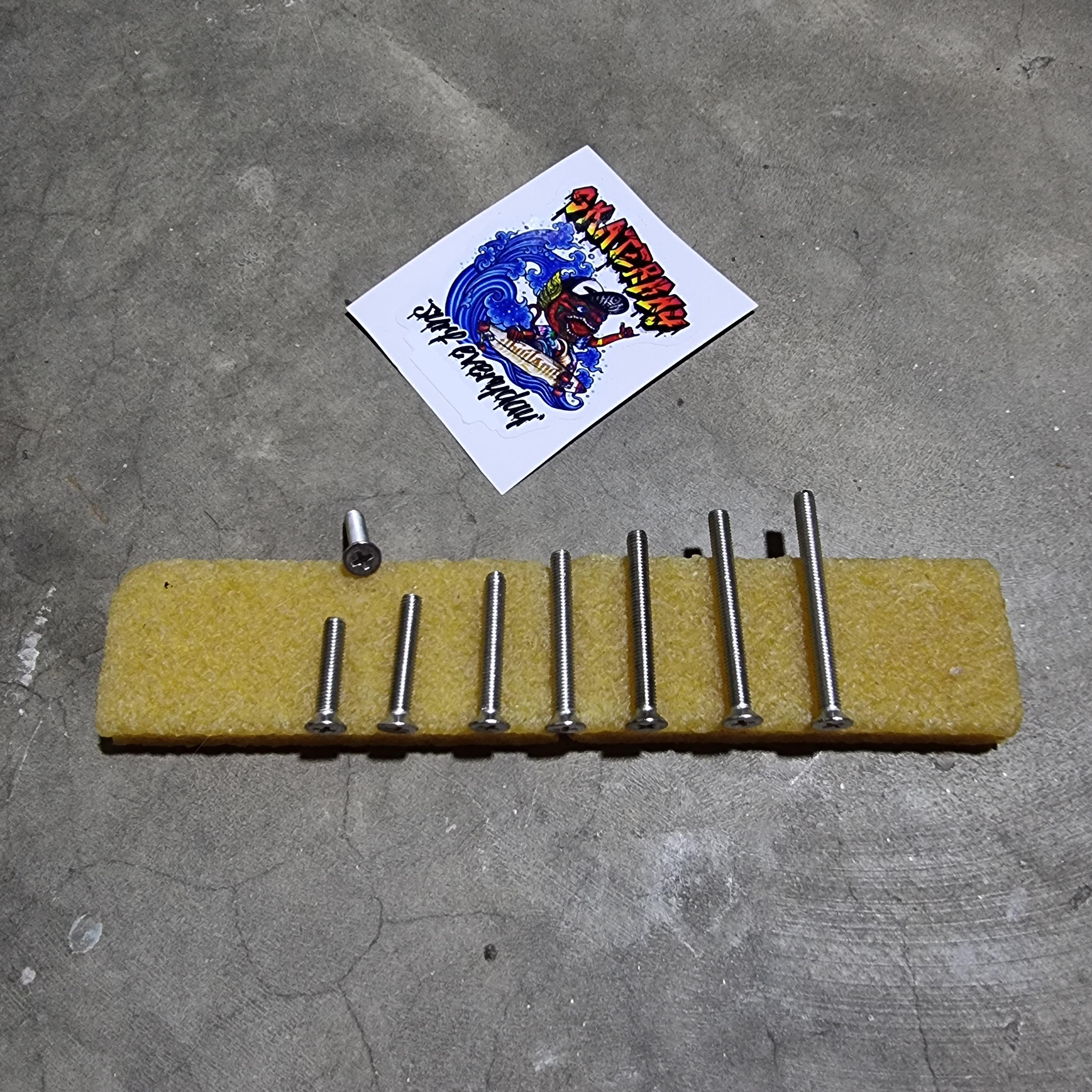 [0309] น็อตยึดทรัค สแตนเลส ไม่เป็นสนิม เฉพาะตัวผู้ขนาด 25-65mm