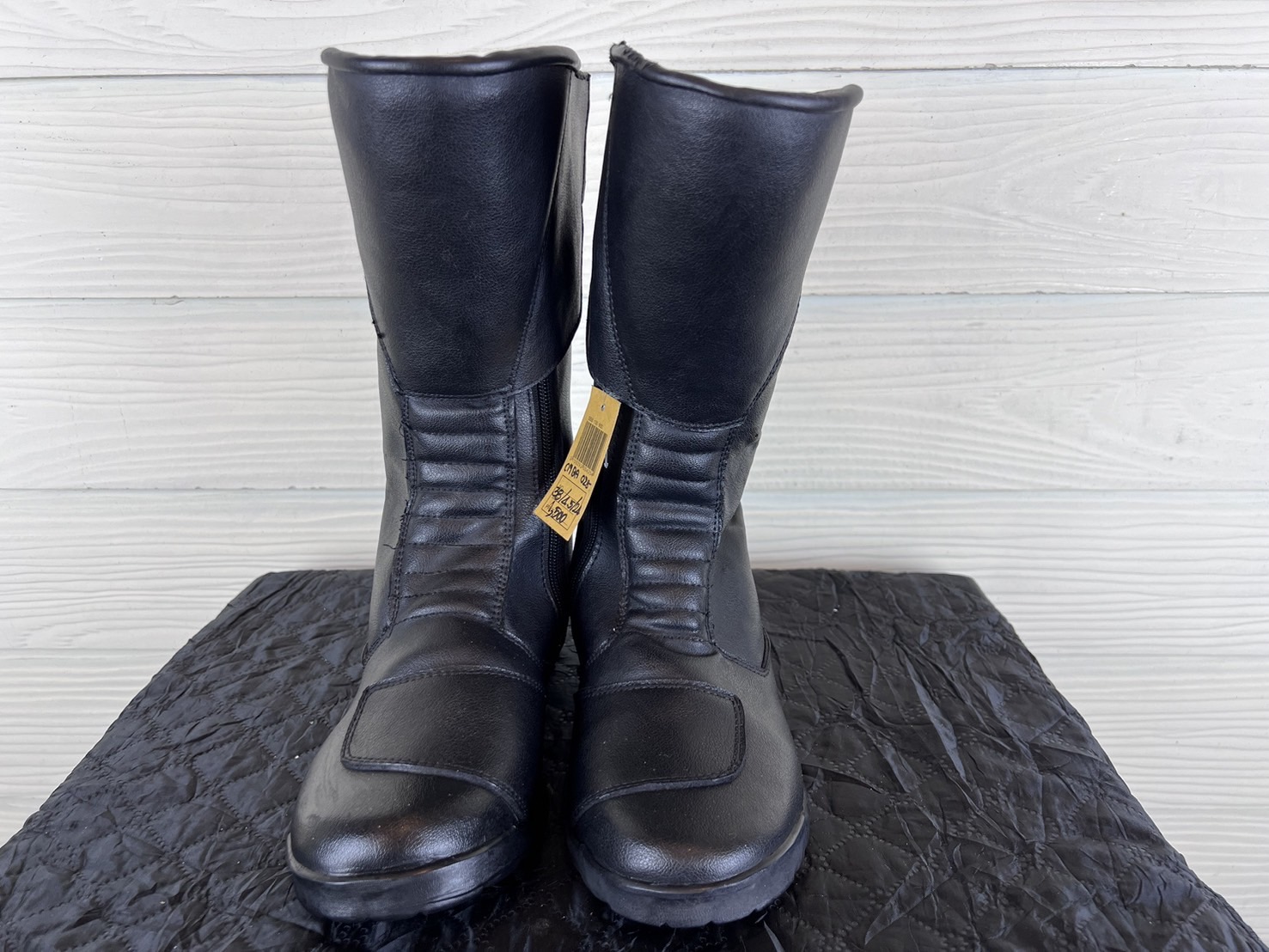 รองเท้าขี่มอเตอร์ไซด์( มือสอง) CMBA-028 Size ขนาดจากป้าย 38 EUR / 5 UK / 24 Cm.