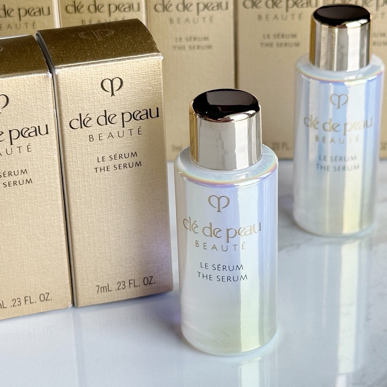 เซรั่ม Cle De Peau Beaute Le Serum 7ml * New * Mfg.06/2024