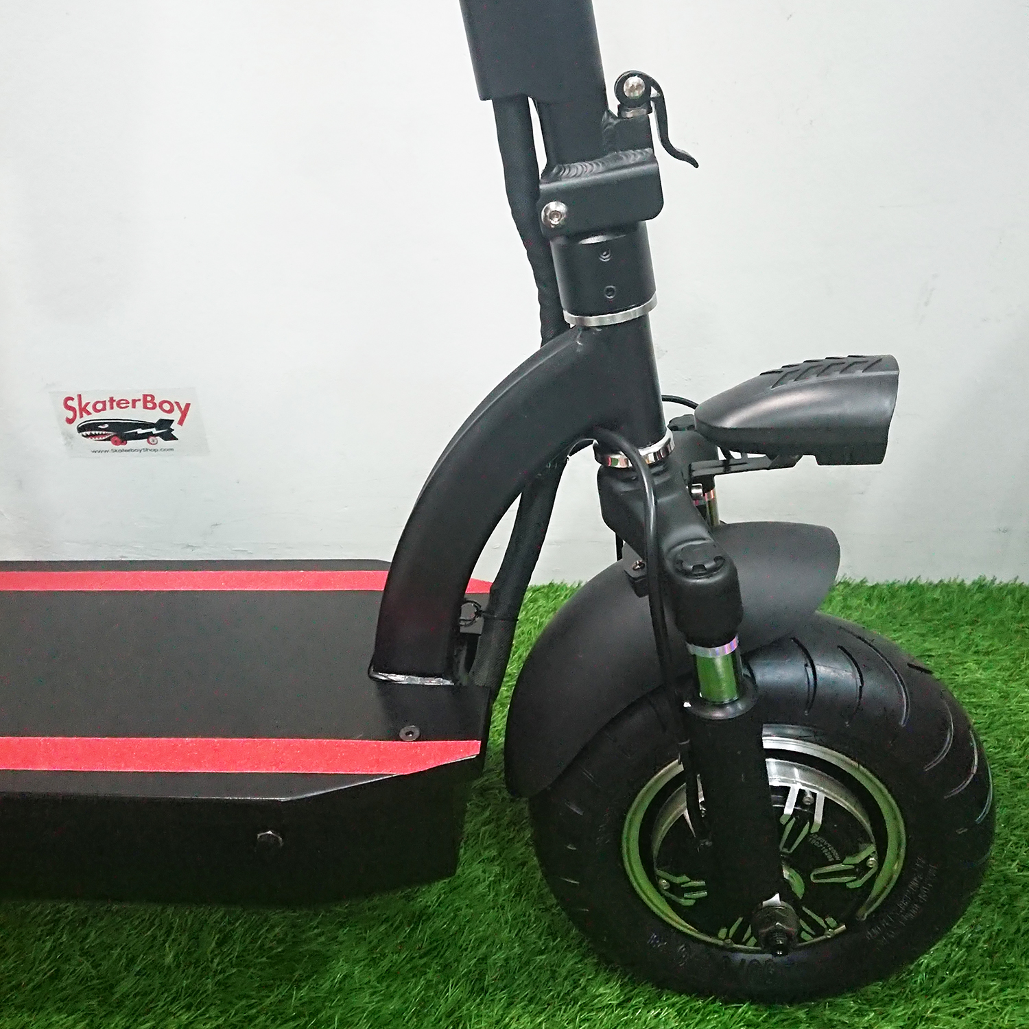 [0601] สกู็ตเตอร์ไฟฟ้า รุ่น BigScoot ล้อ 11 นิ้ว แบตเตอรี่ 60V ใช้เดินทางจริงจัง ฟังก์ชั่นเพียบ Electric scooter