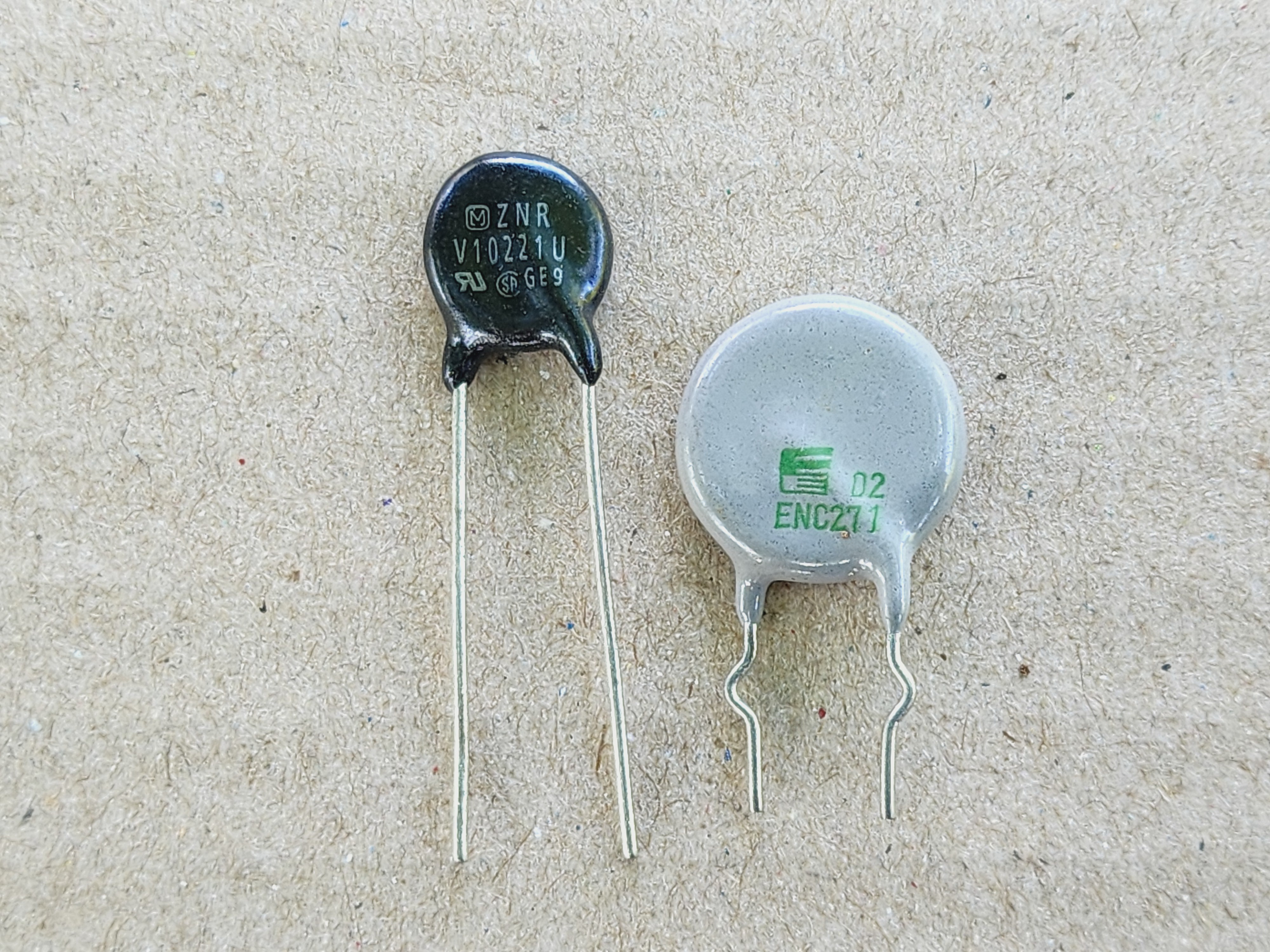 วาริสเตอร์ varistor