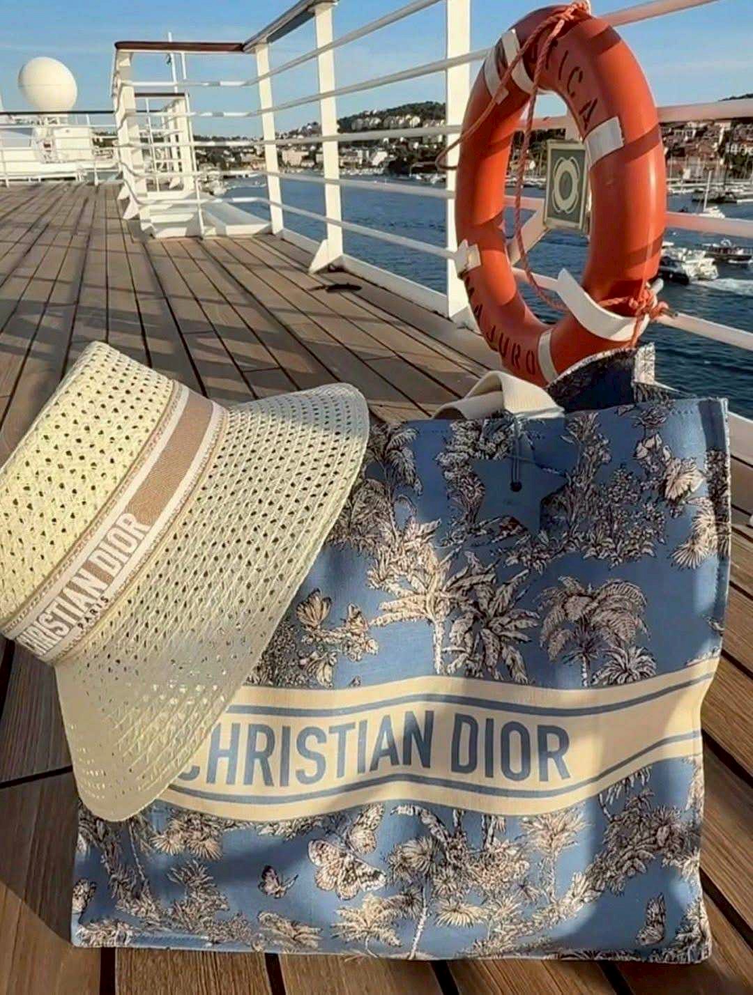 กระเป๋าสะพาย Dior Riviera Blue Tote Bag 2025