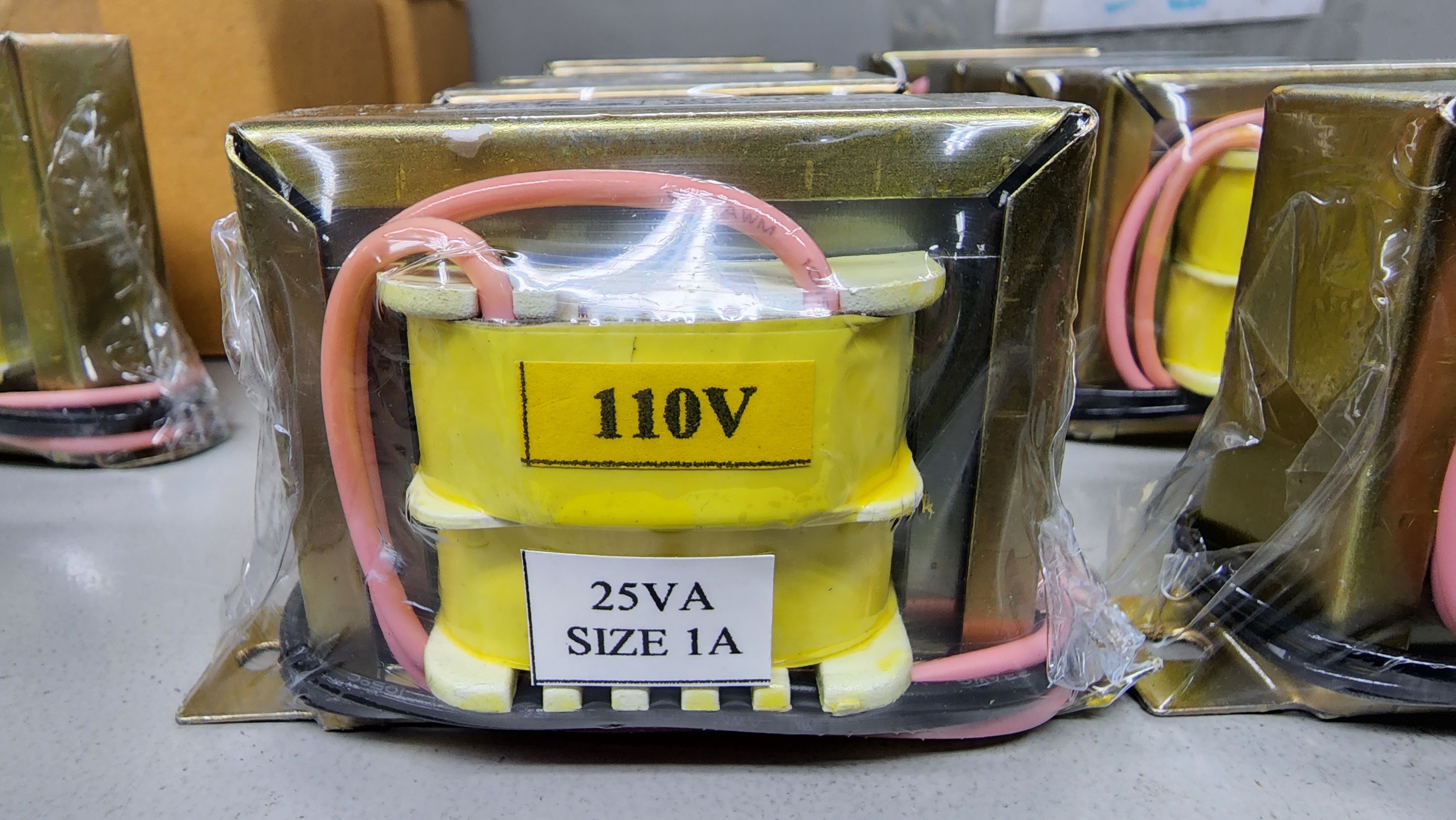 หม้อแปลงไฟฟ้า หม้อแปลงไฟฟ้าขนาดเล็ก T4